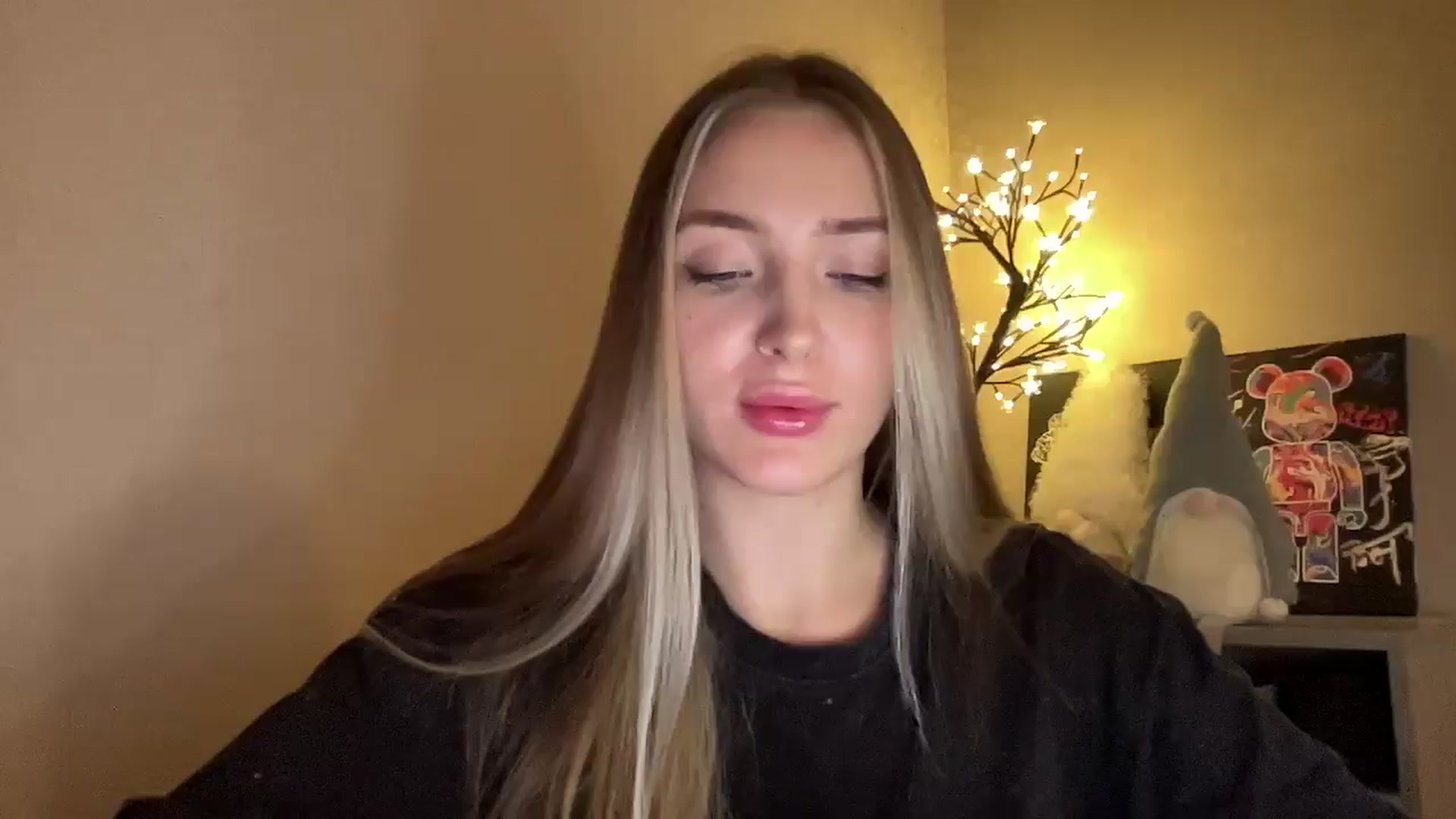 Gallery image thumbnail from My_Diana's myfreecams stream on, 11/27/2024, 22:58 image 18 of 20