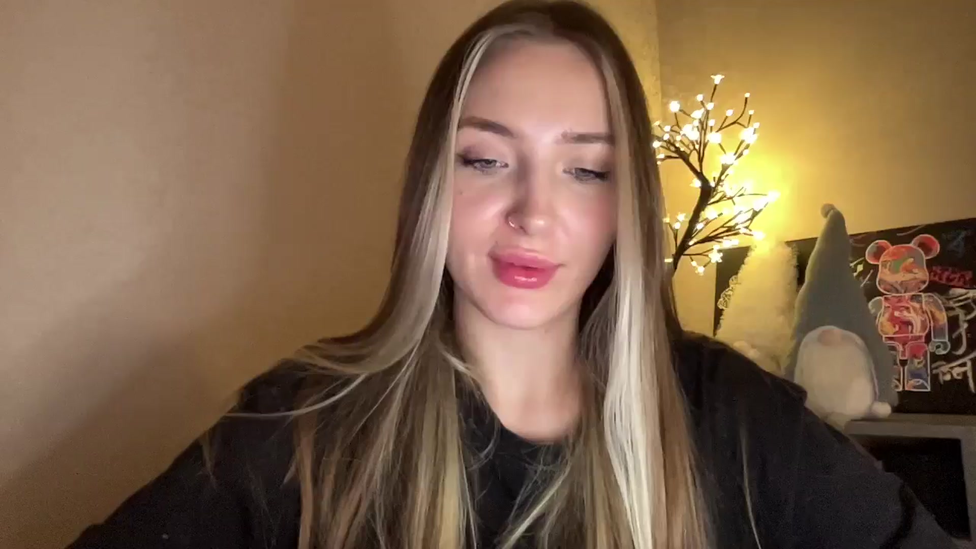 Gallery image thumbnail from My_Diana's myfreecams stream on, 11/27/2024, 22:58 image 9 of 20