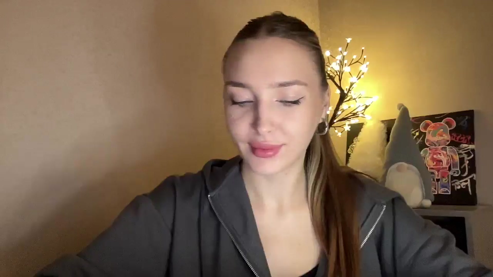 Gallery image thumbnail from My_Diana's myfreecams stream on, 11/28/2024, 16:01 image 13 of 20