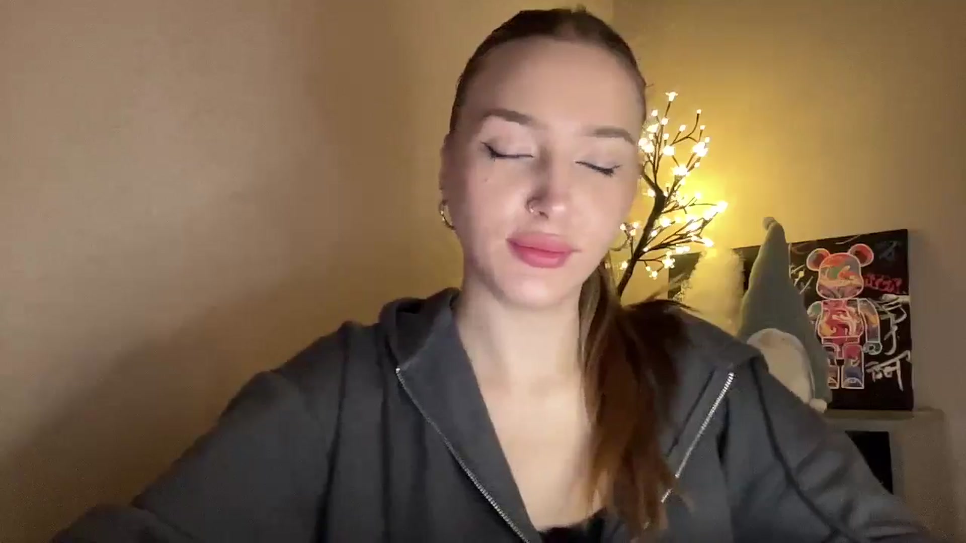 Gallery image thumbnail from My_Diana's myfreecams stream on, 11/28/2024, 16:01 image 6 of 20