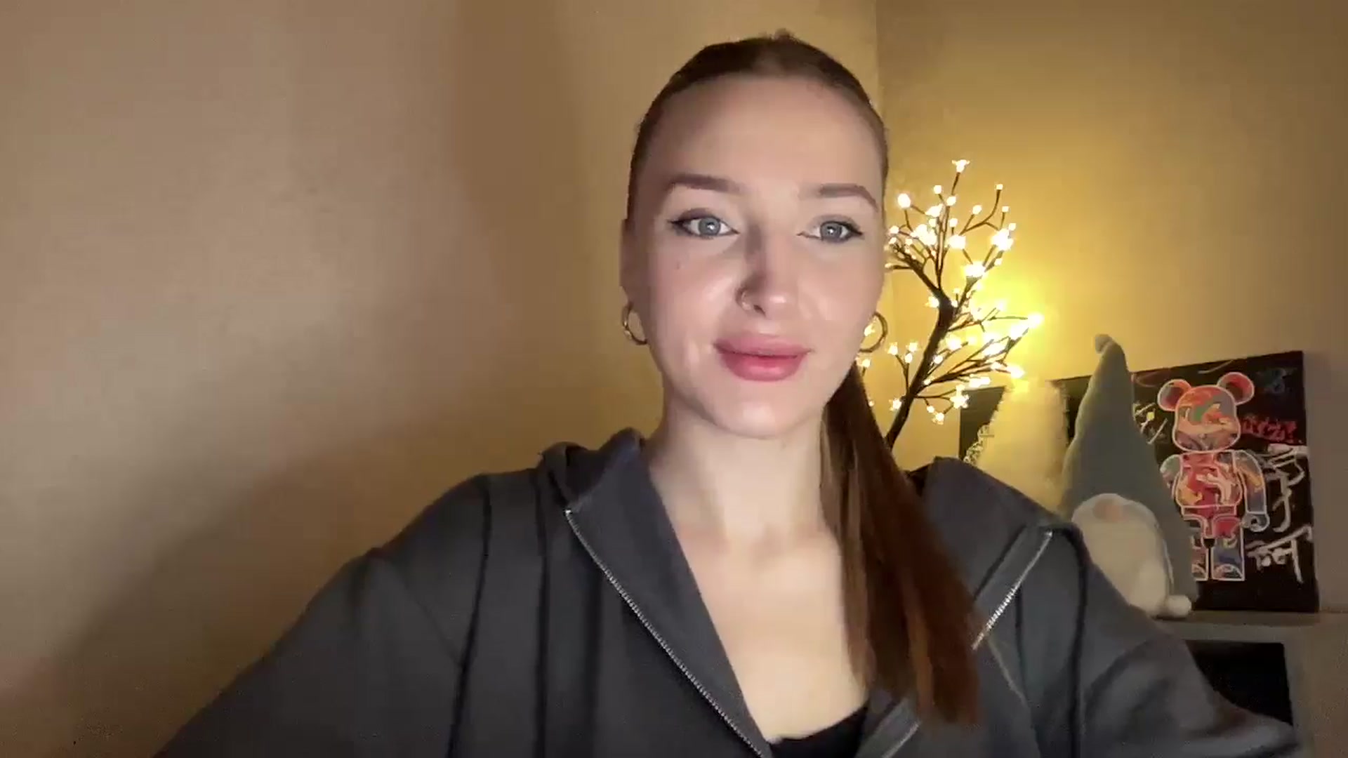 Gallery image thumbnail from My_Diana's myfreecams stream on, 11/28/2024, 17:02 image 8 of 20