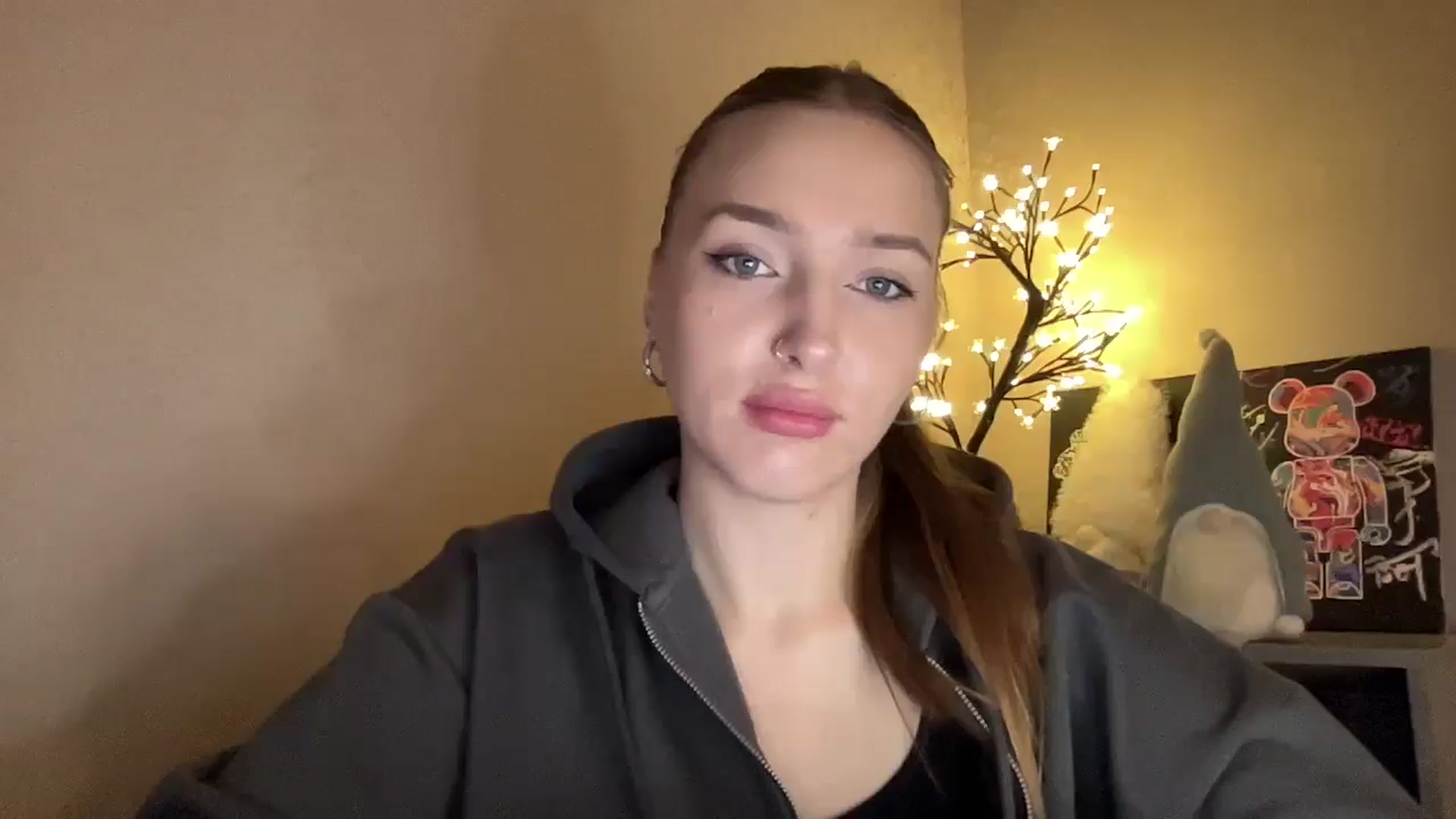 Gallery image thumbnail from My_Diana's myfreecams stream on, 11/28/2024, 17:02 image 18 of 20
