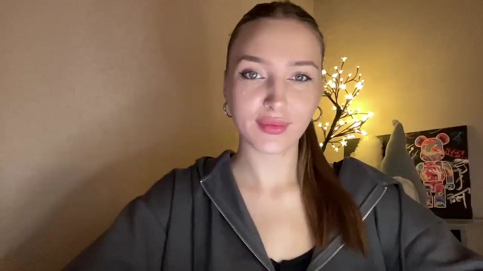 Gallery image thumbnail from My_Diana's myfreecams stream on, 11/28/2024, 17:02 image 6 of 20
