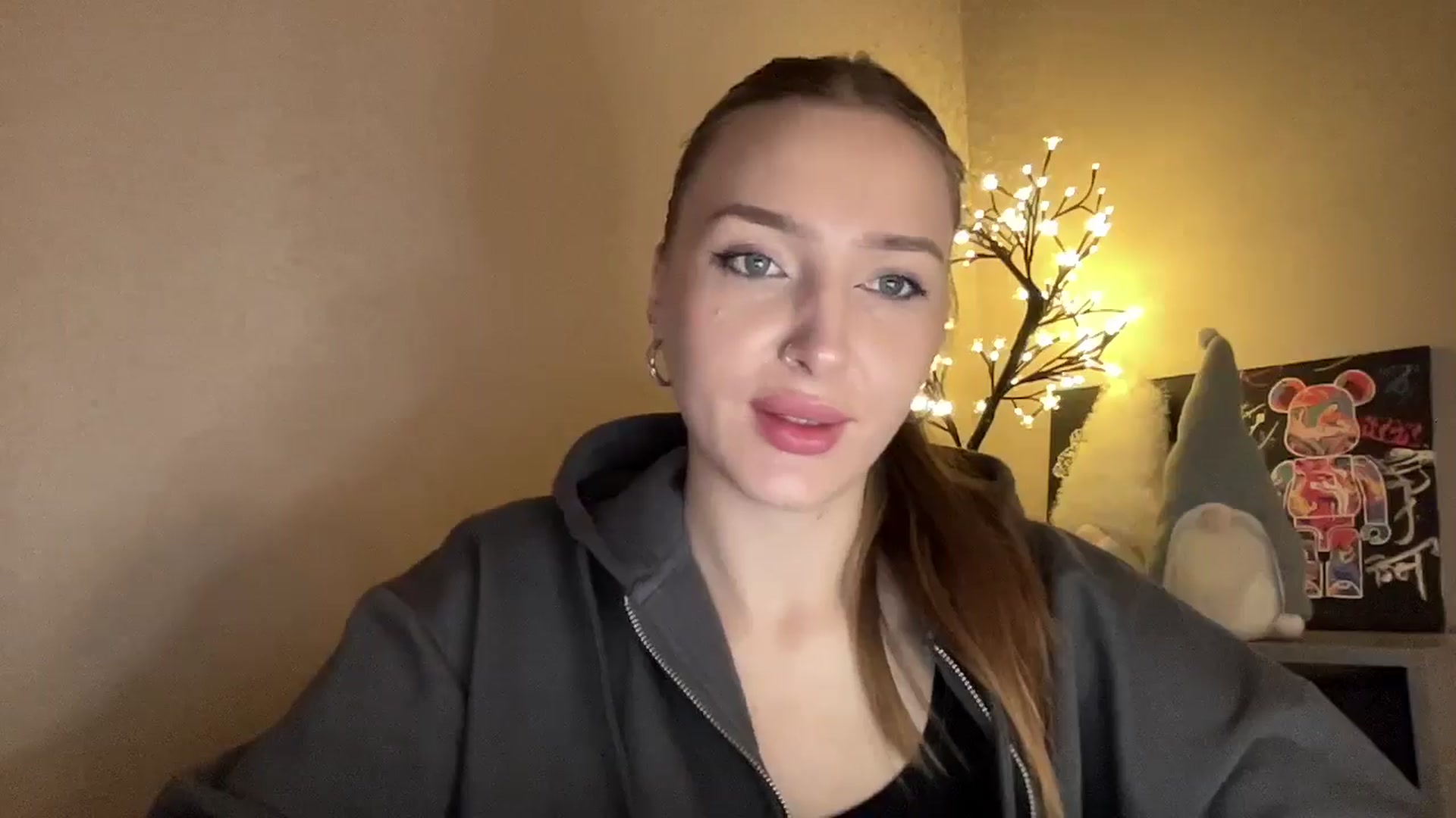 Gallery image thumbnail from My_Diana's myfreecams stream on, 11/28/2024, 17:02 image 19 of 20