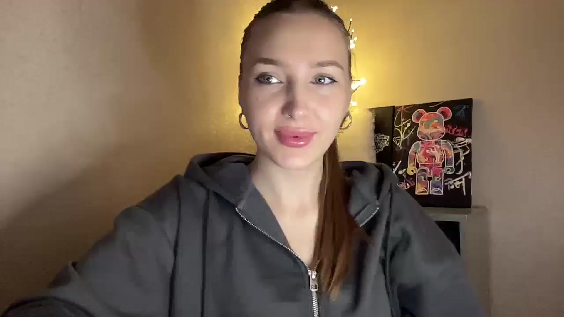 Gallery image thumbnail from My_Diana's myfreecams stream on, 11/28/2024, 20:34 image 1 of 20