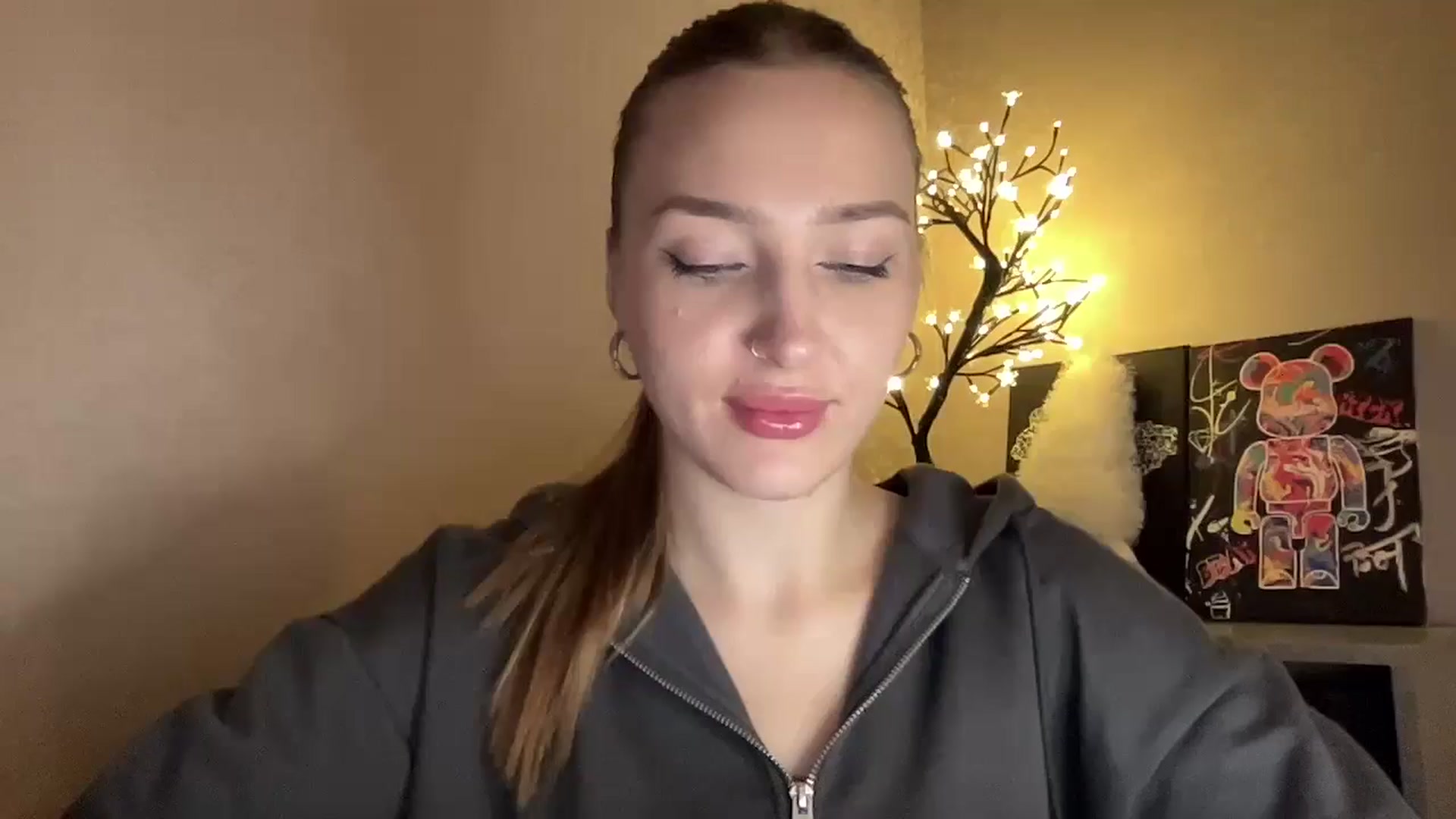Gallery image thumbnail from My_Diana's myfreecams stream on, 11/28/2024, 21:42 image 7 of 20