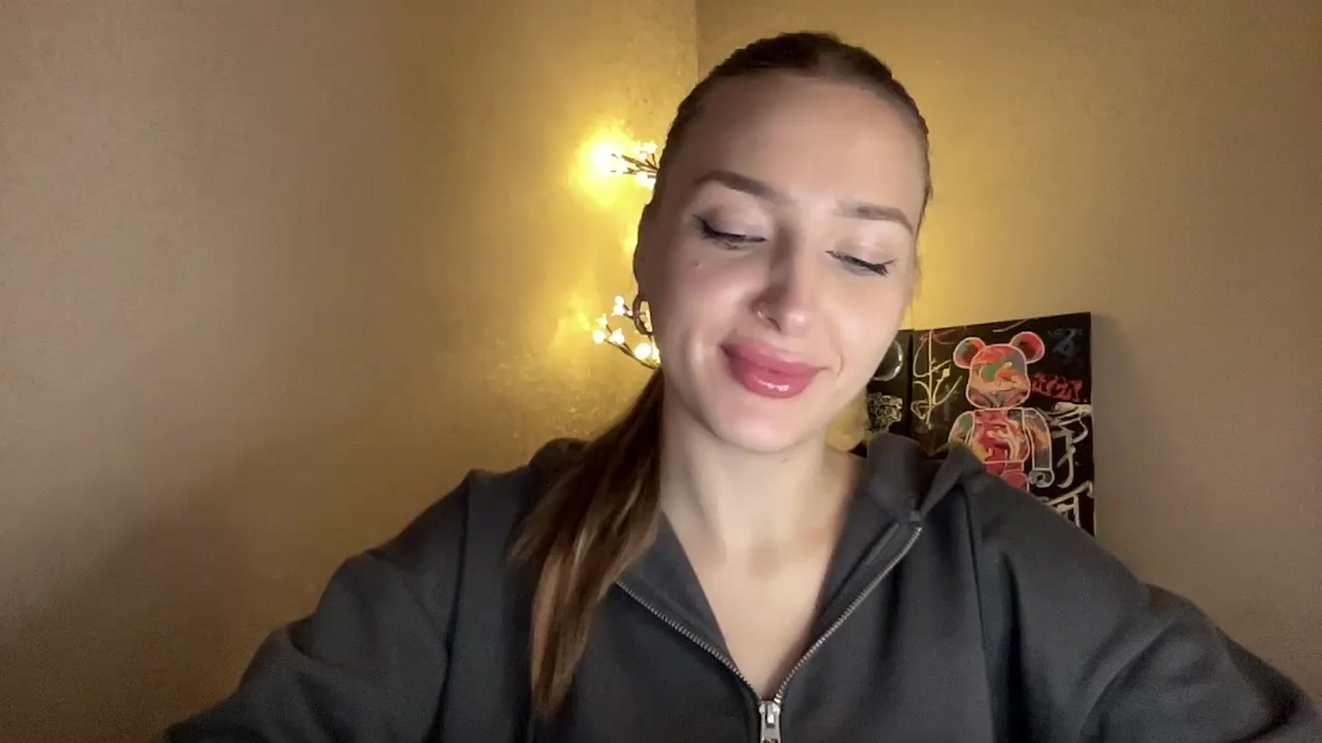Gallery image thumbnail from My_Diana's myfreecams stream on, 11/28/2024, 21:42 image 5 of 20