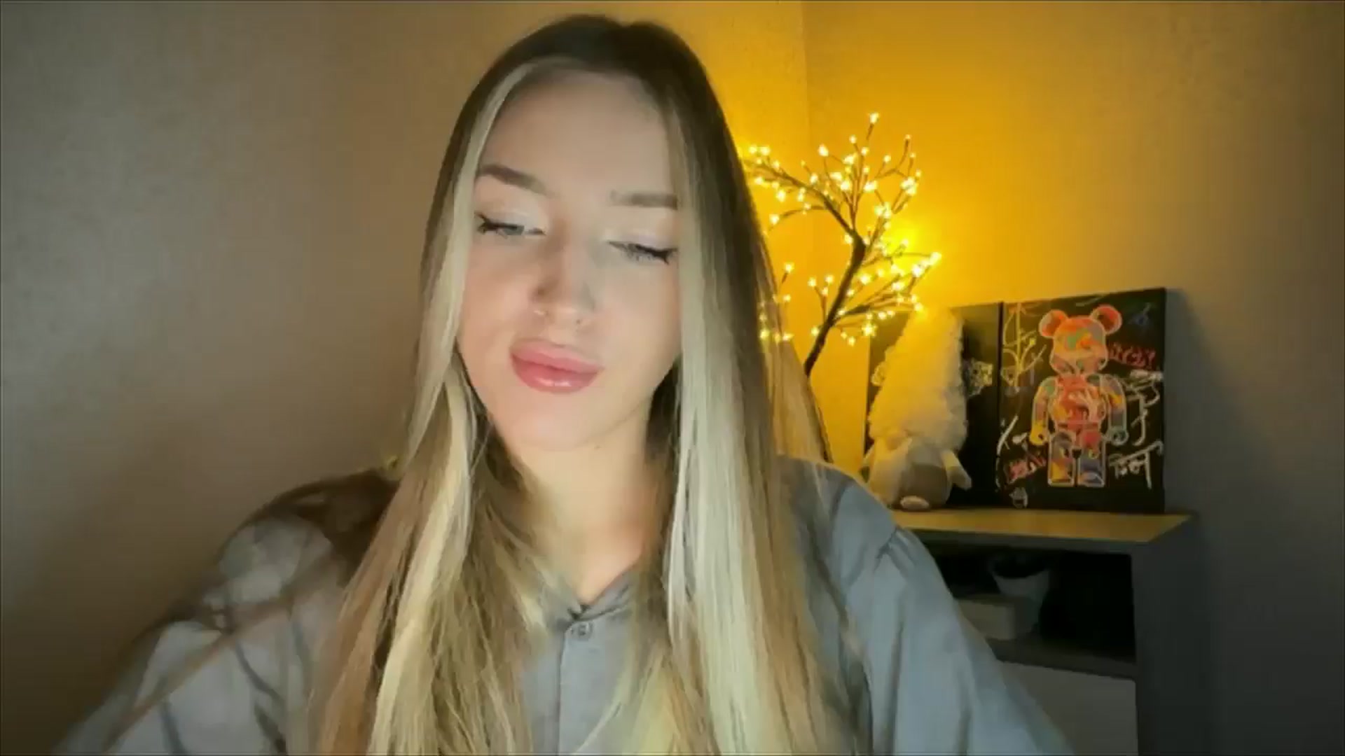 Gallery image thumbnail from My_Diana's myfreecams stream on, 11/29/2024, 14:01 image 12 of 20