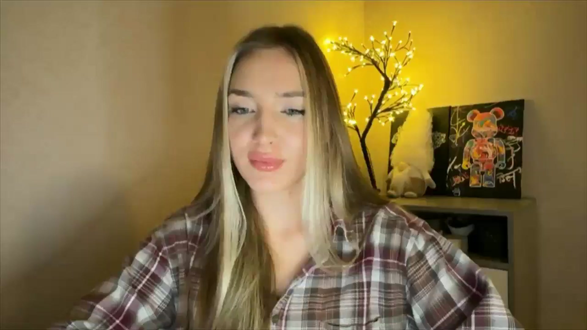 Gallery image thumbnail from My_Diana's myfreecams stream on, 11/29/2024, 21:02 image 15 of 20