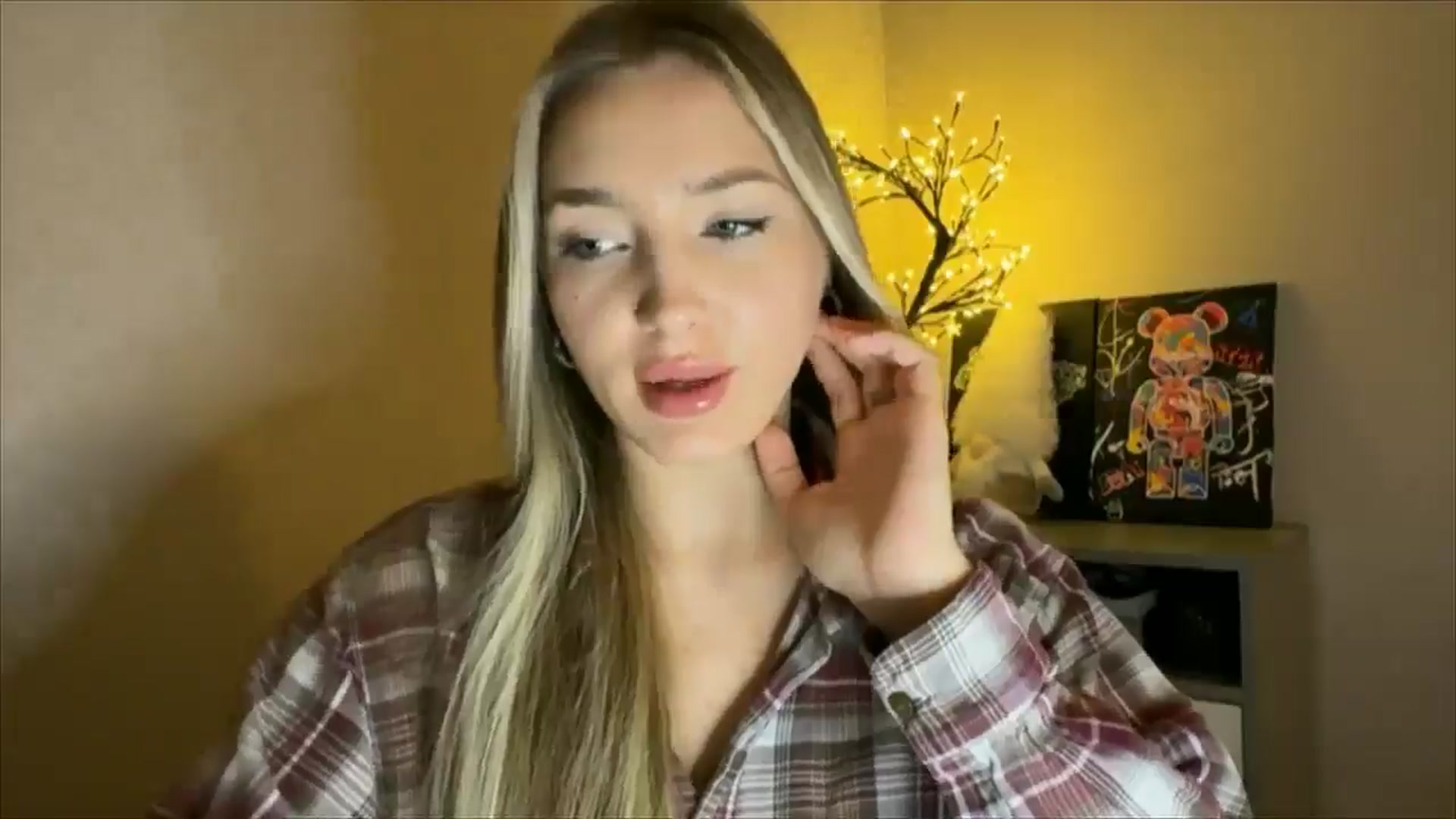 Gallery image thumbnail from My_Diana's myfreecams stream on, 11/29/2024, 21:02 image 5 of 20