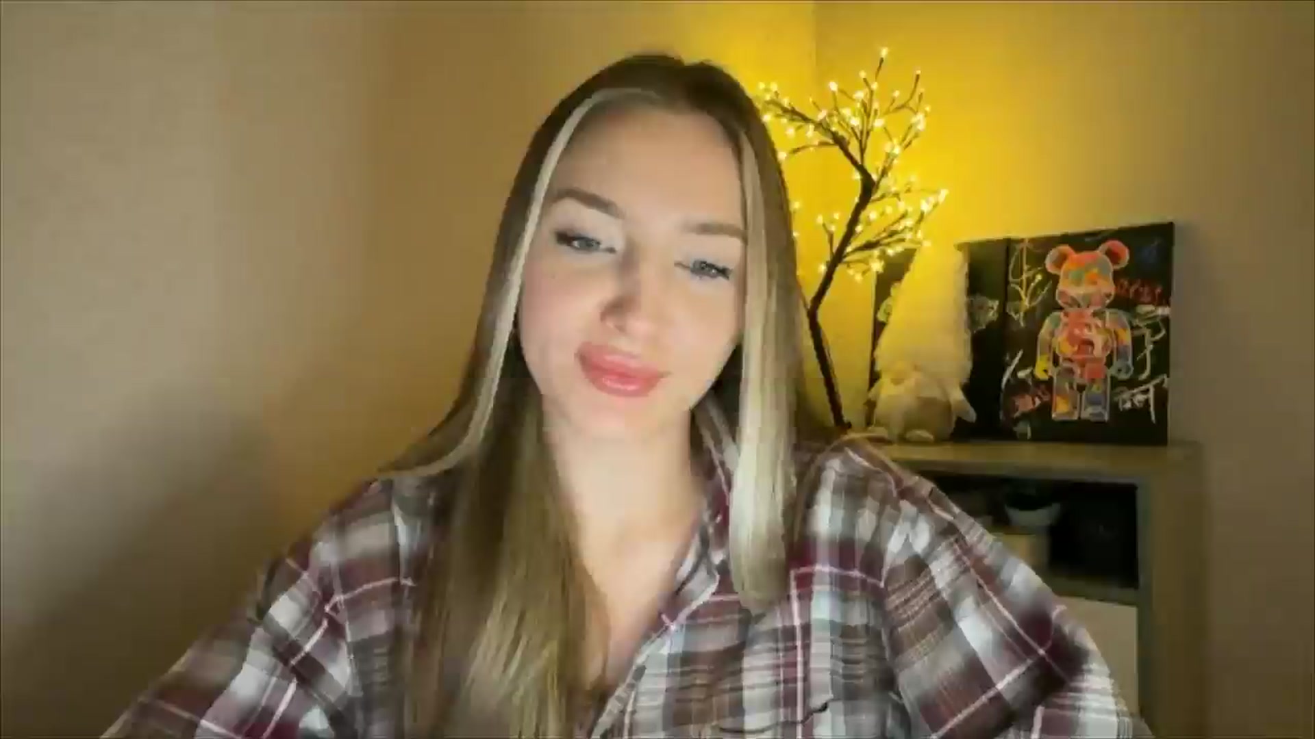 Gallery image thumbnail from My_Diana's myfreecams stream on, 11/29/2024, 21:02 image 12 of 20