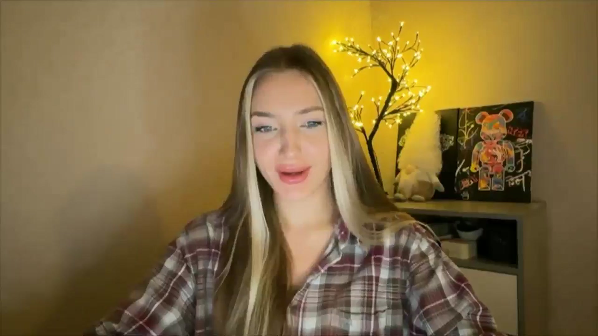 Gallery image thumbnail from My_Diana's myfreecams stream on, 11/29/2024, 21:02 image 19 of 20