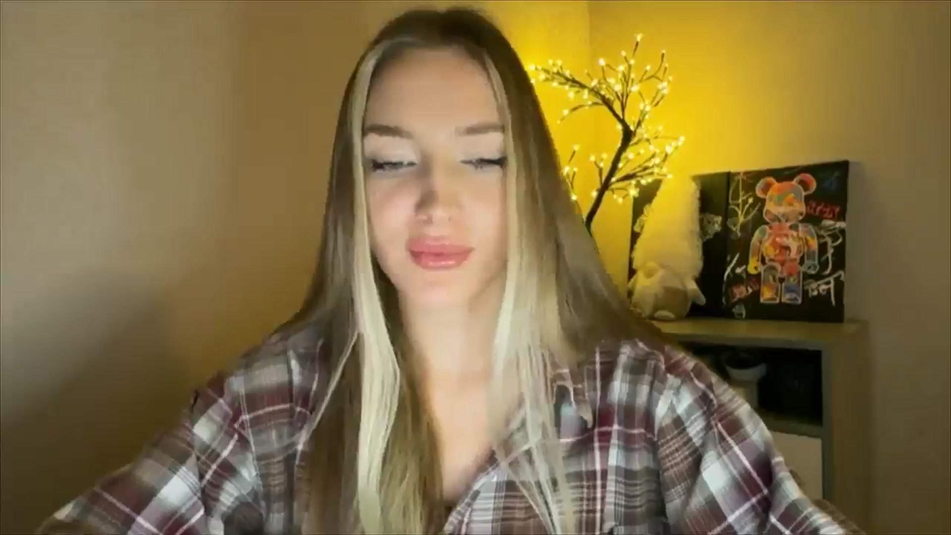 Gallery image thumbnail from My_Diana's myfreecams stream on, 11/29/2024, 21:02 image 17 of 20