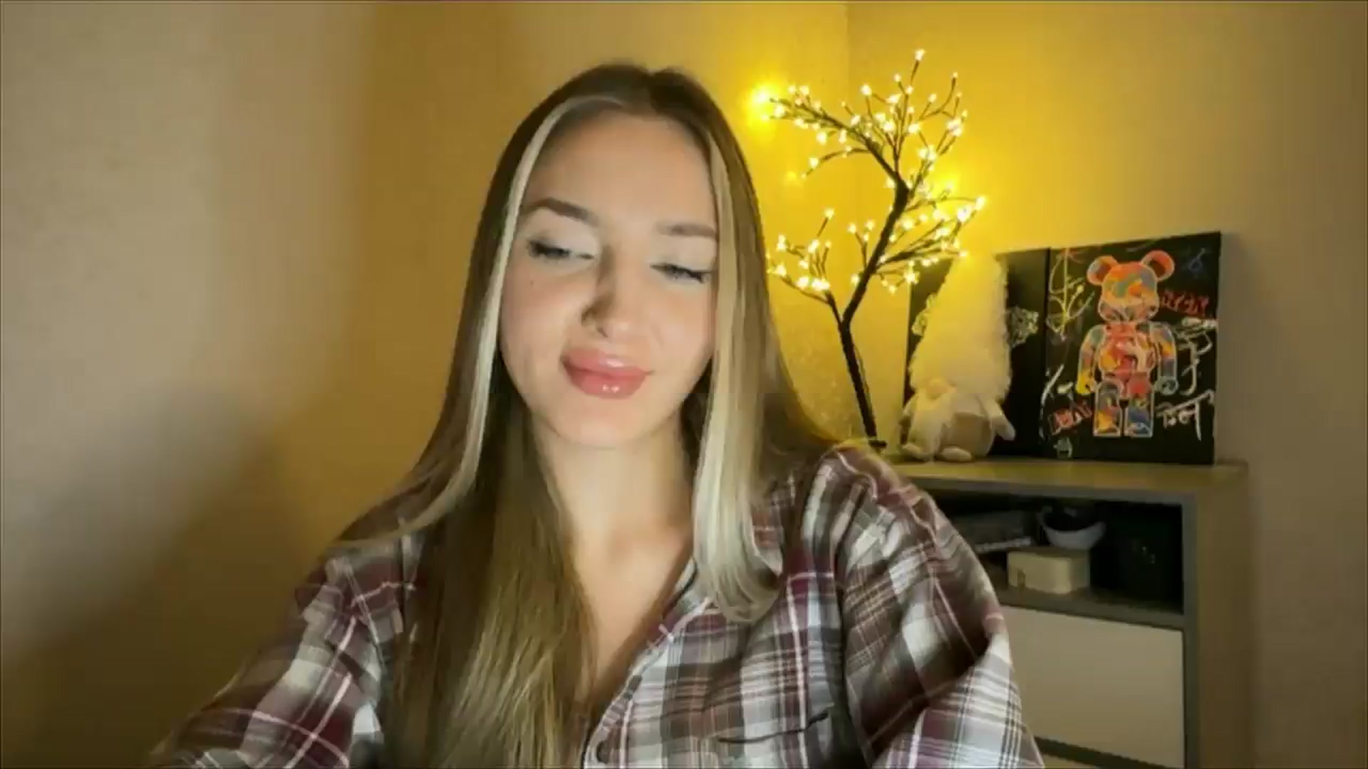Gallery image thumbnail from My_Diana's myfreecams stream on, 11/29/2024, 21:02 image 13 of 20