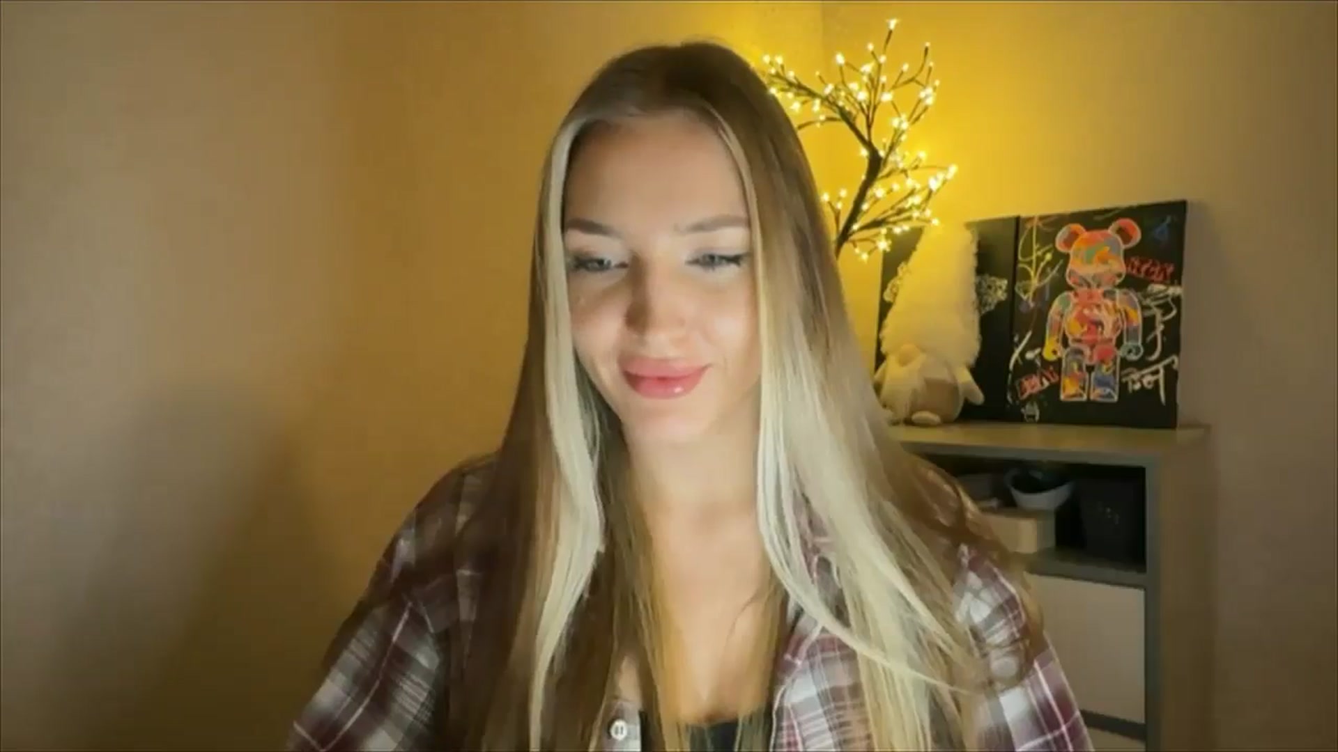 Gallery image thumbnail from My_Diana's myfreecams stream on, 11/29/2024, 22:27 image 3 of 20