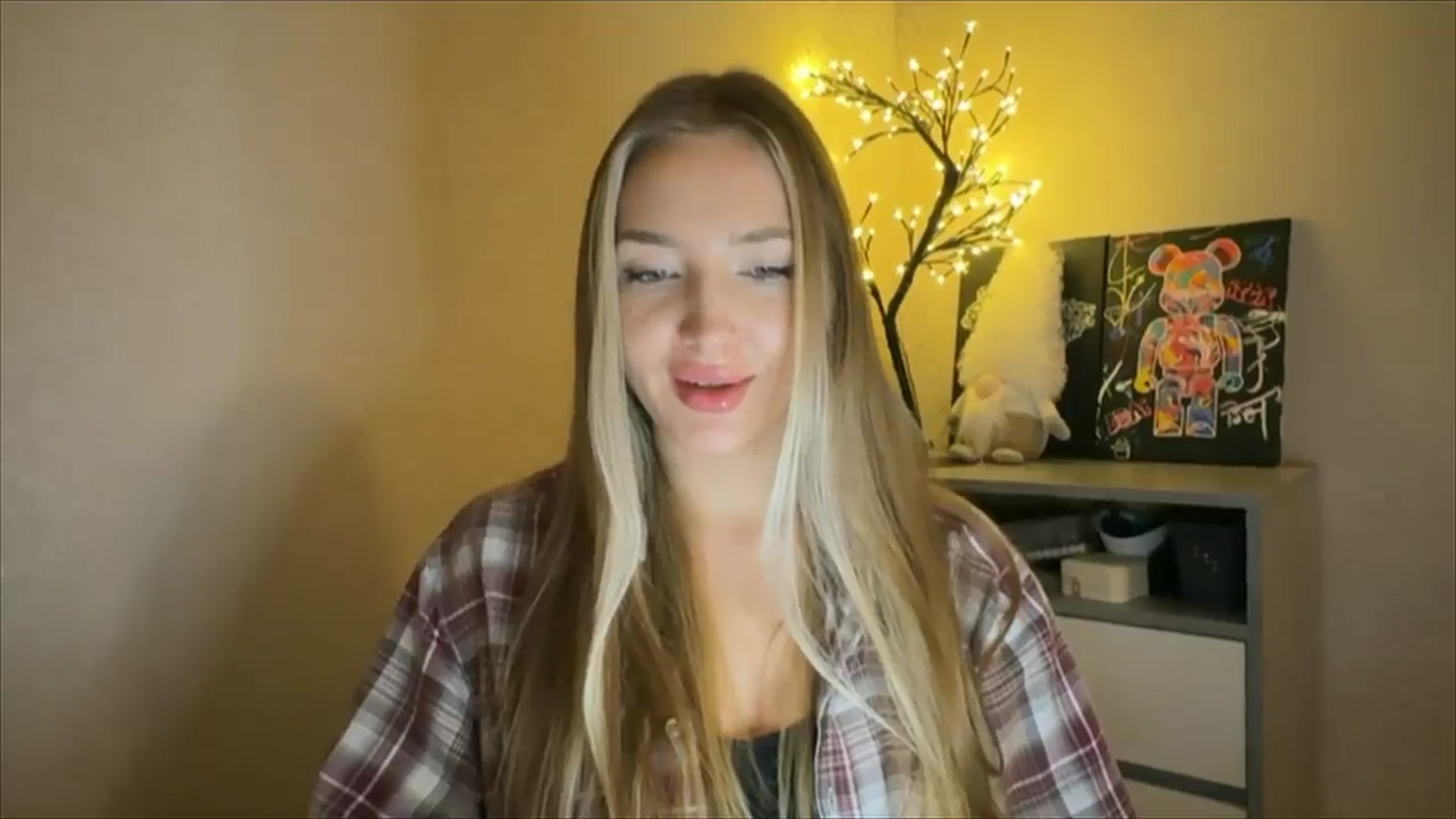 Gallery image thumbnail from My_Diana's myfreecams stream on, 11/29/2024, 22:27 image 8 of 20
