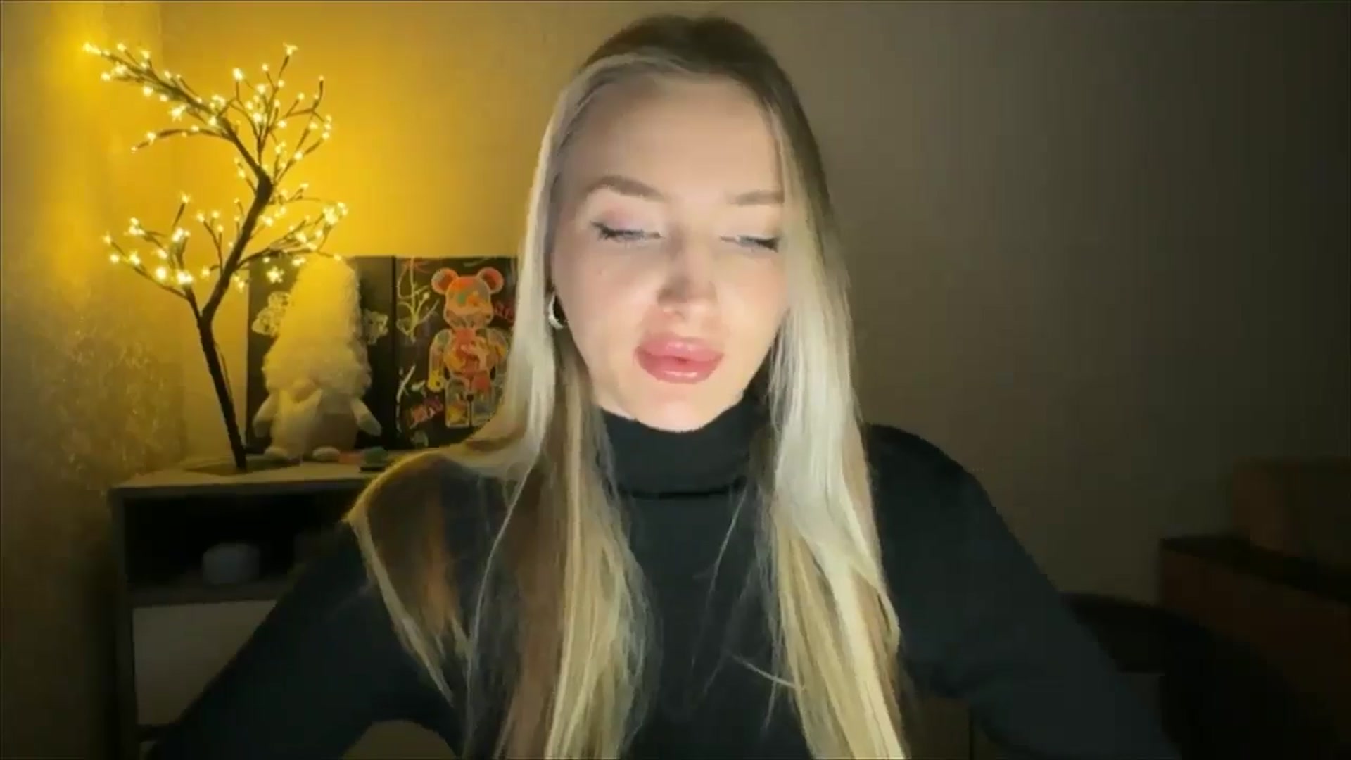 Gallery image thumbnail from My_Diana's myfreecams stream on, 11/30/2024, 22:29 image 6 of 20