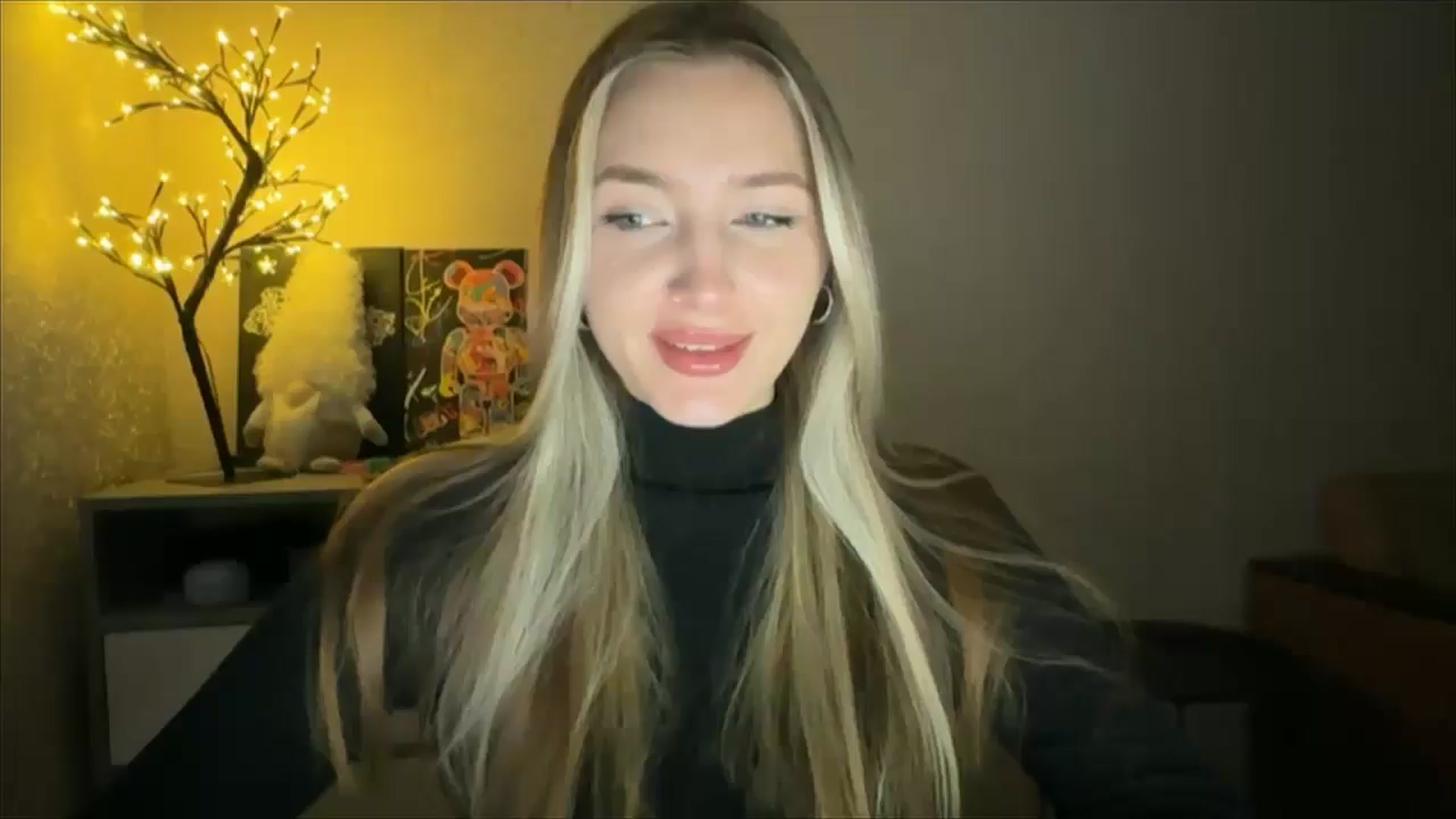 Gallery image thumbnail from My_Diana's myfreecams stream on, 11/30/2024, 22:29 image 16 of 20