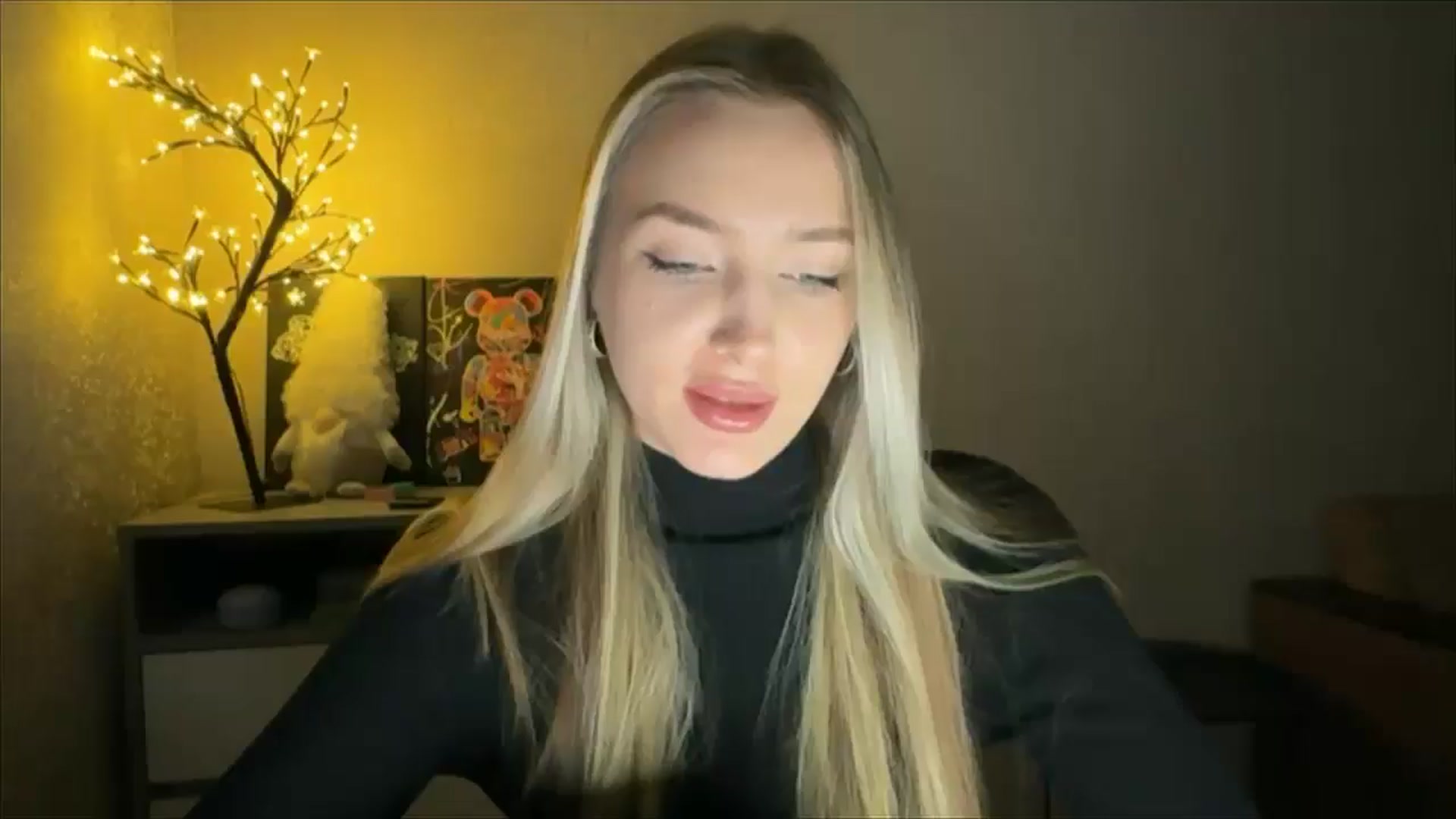 Gallery image thumbnail from My_Diana's myfreecams stream on, 11/30/2024, 22:29 image 2 of 20