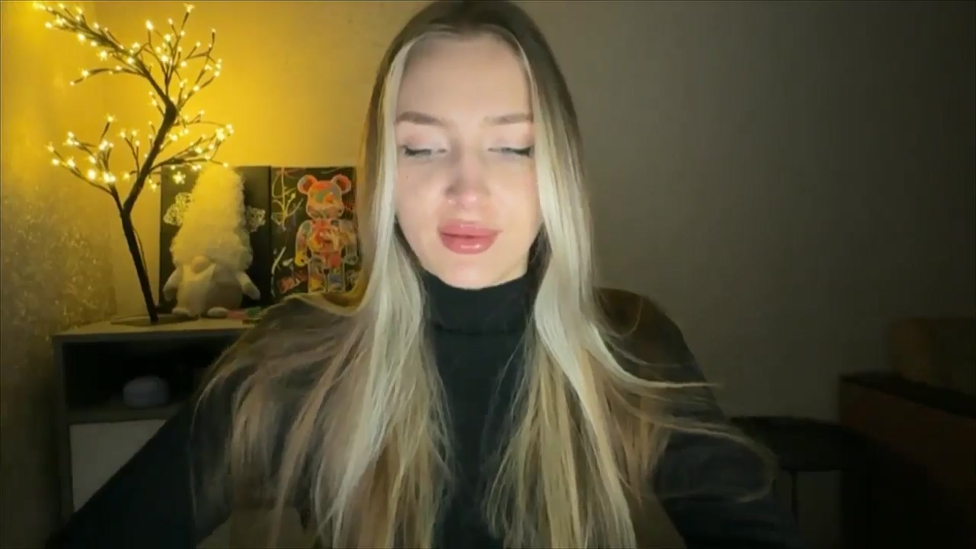 Gallery image thumbnail from My_Diana's myfreecams stream on, 11/30/2024, 22:29 image 18 of 20