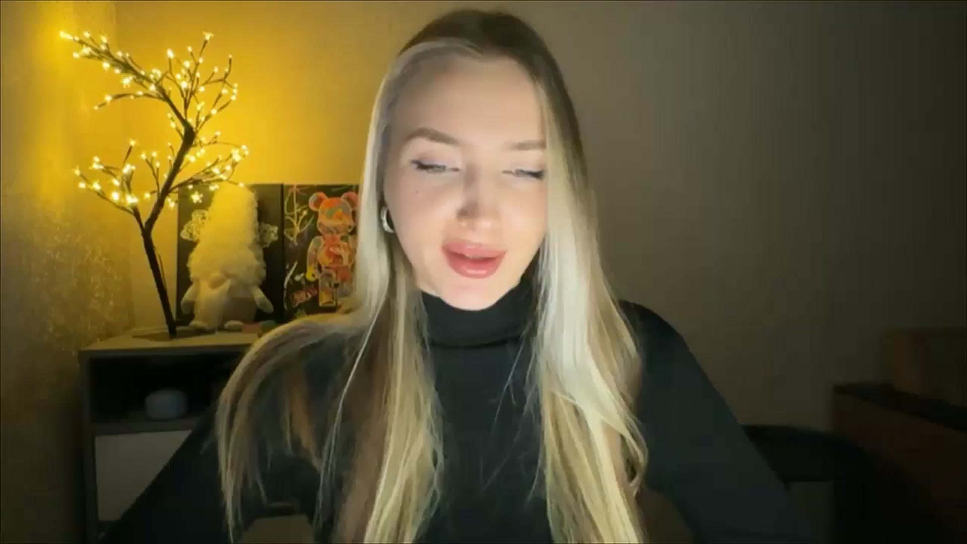 Gallery image thumbnail from My_Diana's myfreecams stream on, 11/30/2024, 22:29 image 10 of 20