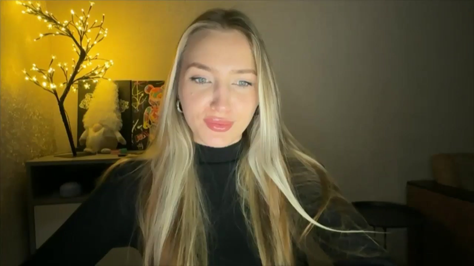 Gallery image thumbnail from My_Diana's myfreecams stream on, 11/30/2024, 22:50 image 11 of 20
