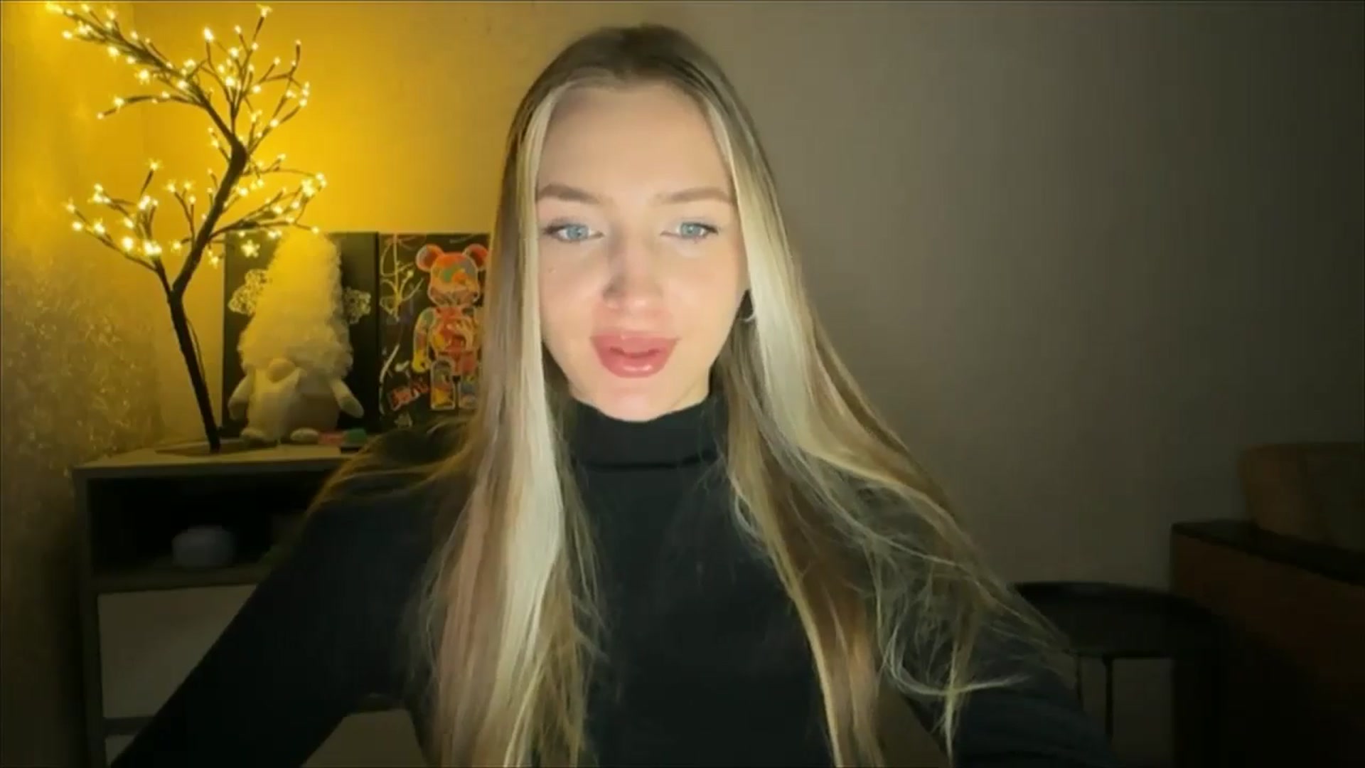 Gallery image thumbnail from My_Diana's myfreecams stream on, 11/30/2024, 22:50 image 8 of 20