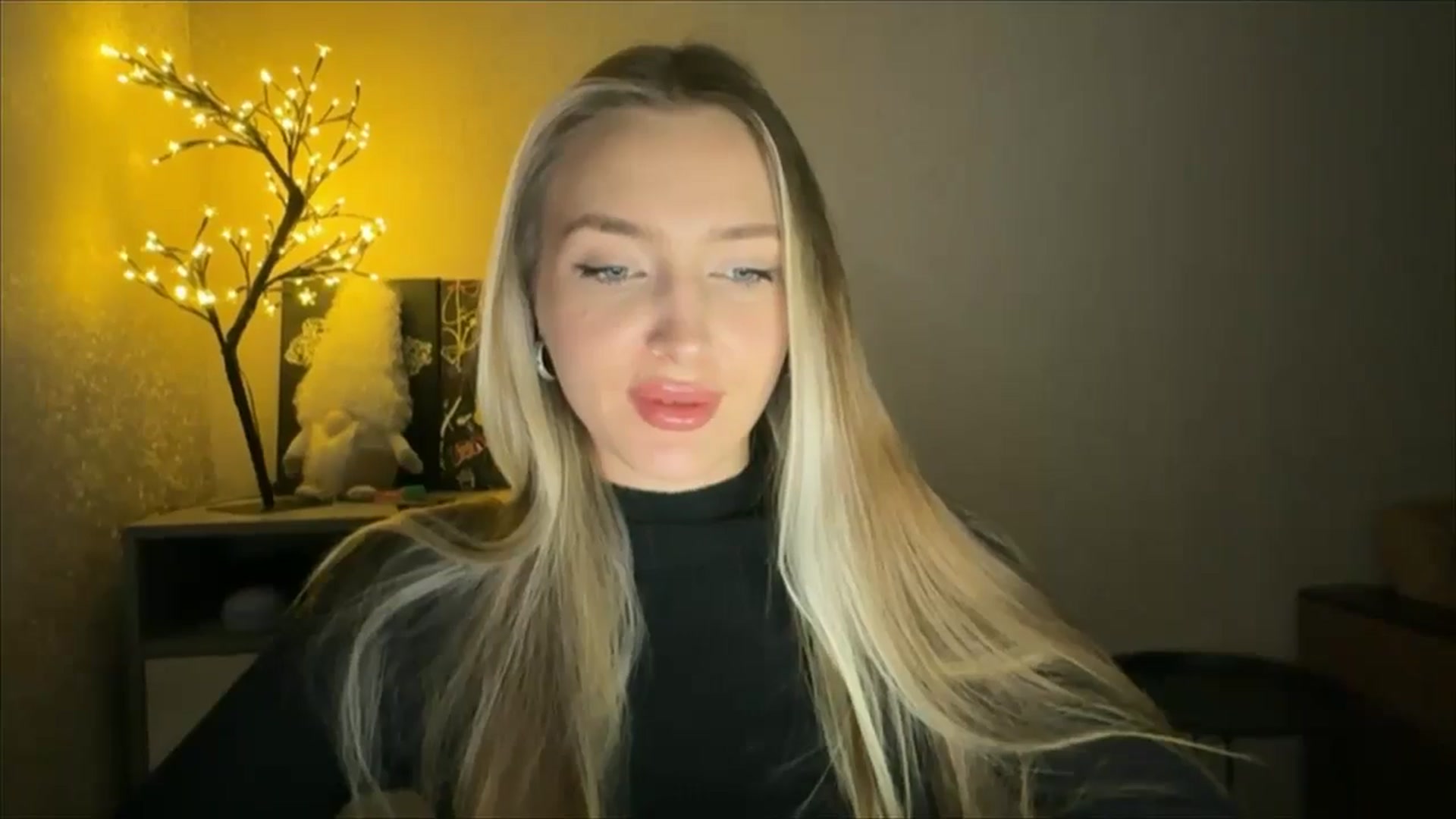 Gallery image thumbnail from My_Diana's myfreecams stream on, 11/30/2024, 23:36 image 18 of 20