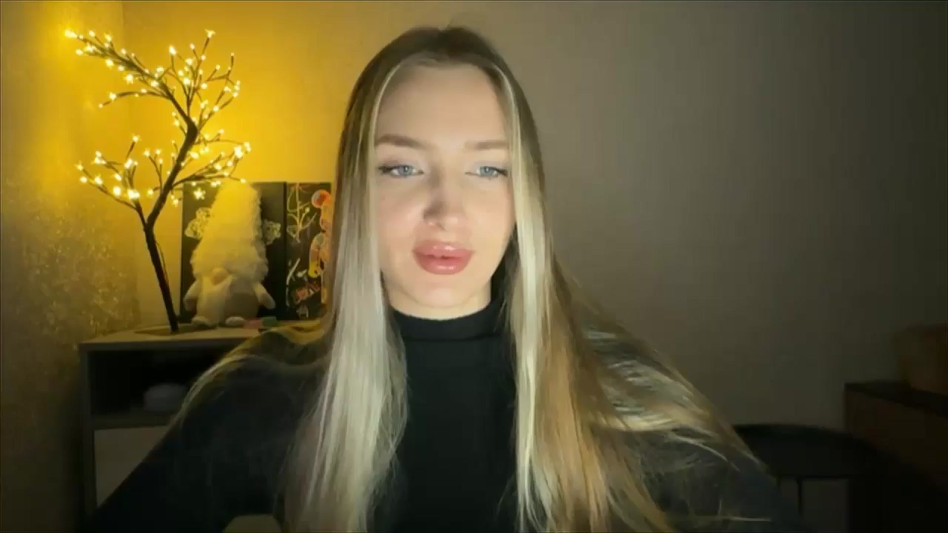 Gallery image thumbnail from My_Diana's myfreecams stream on, 11/30/2024, 23:36 image 11 of 20