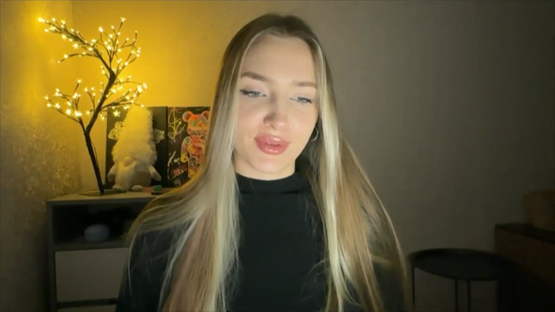 Gallery image thumbnail from My_Diana's myfreecams stream on, 11/30/2024, 23:36 image 5 of 20