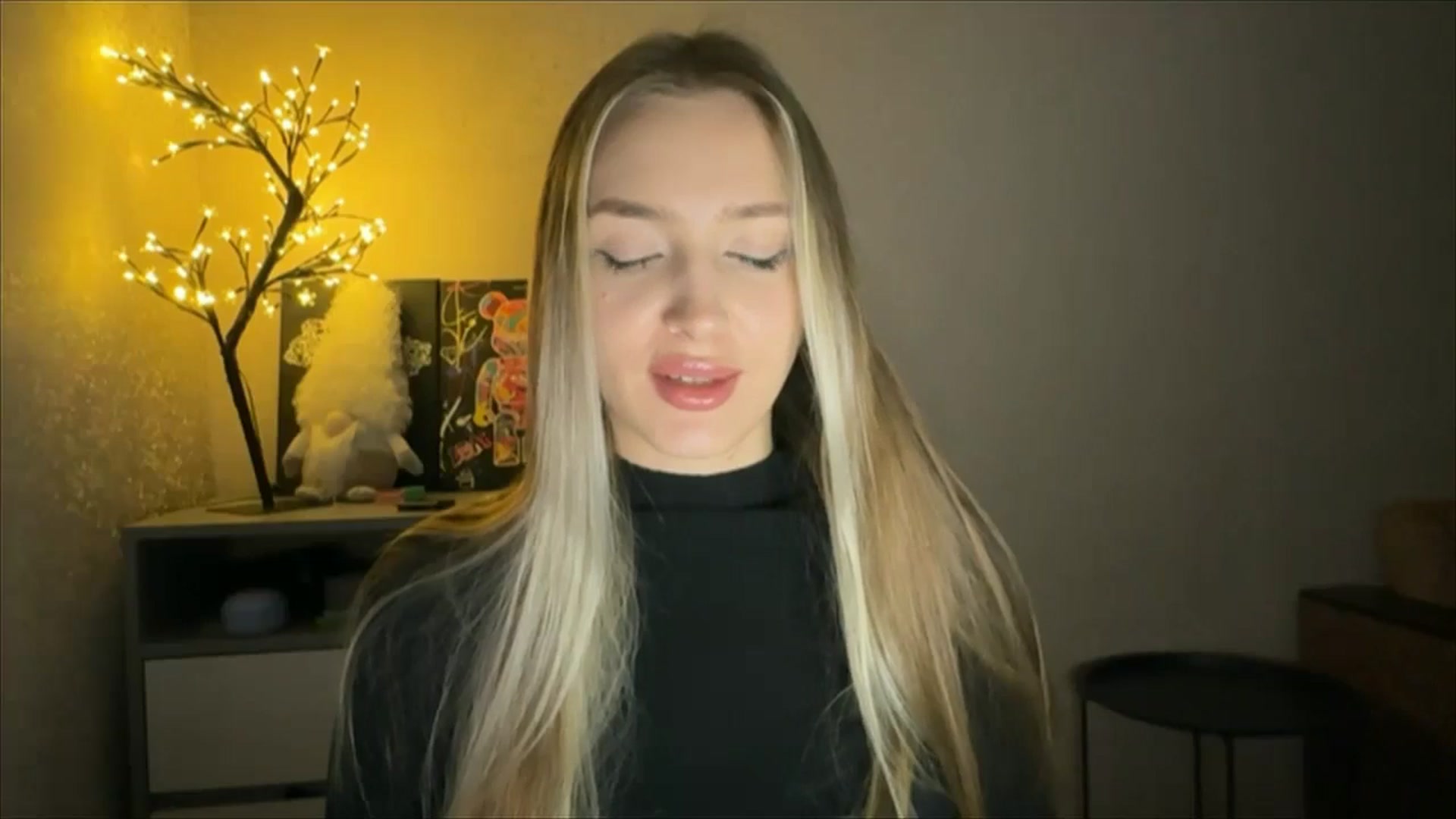 Gallery image thumbnail from My_Diana's myfreecams stream on, 11/30/2024, 23:36 image 7 of 20
