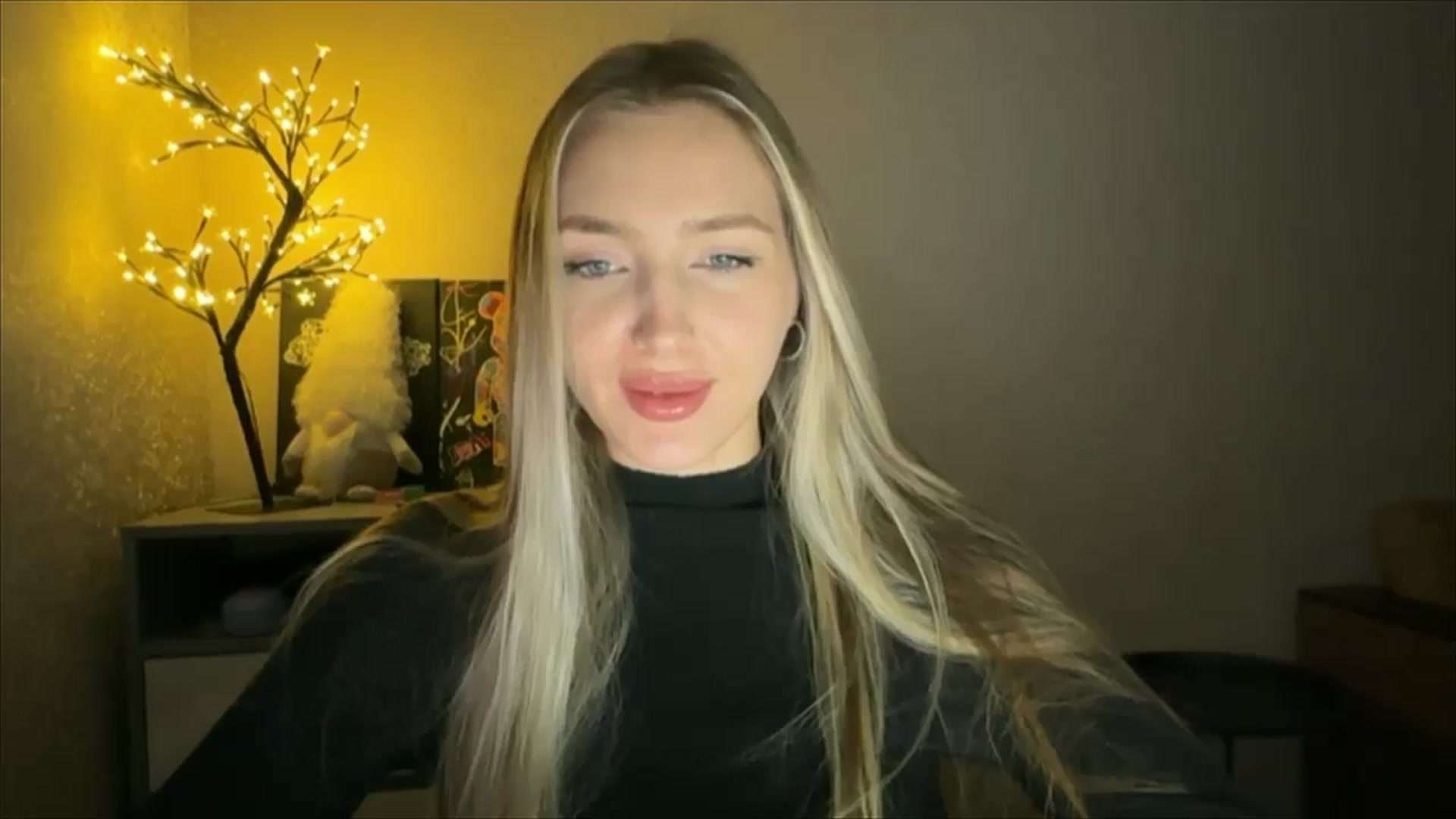 Gallery image thumbnail from My_Diana's myfreecams stream on, 11/30/2024, 23:36 image 12 of 20