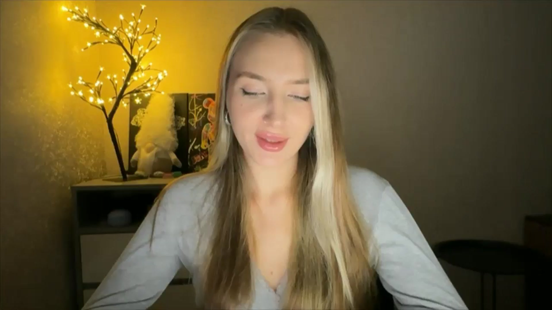 Gallery image thumbnail from My_Diana's myfreecams stream on, 12/01/2024, 15:13 image 12 of 20