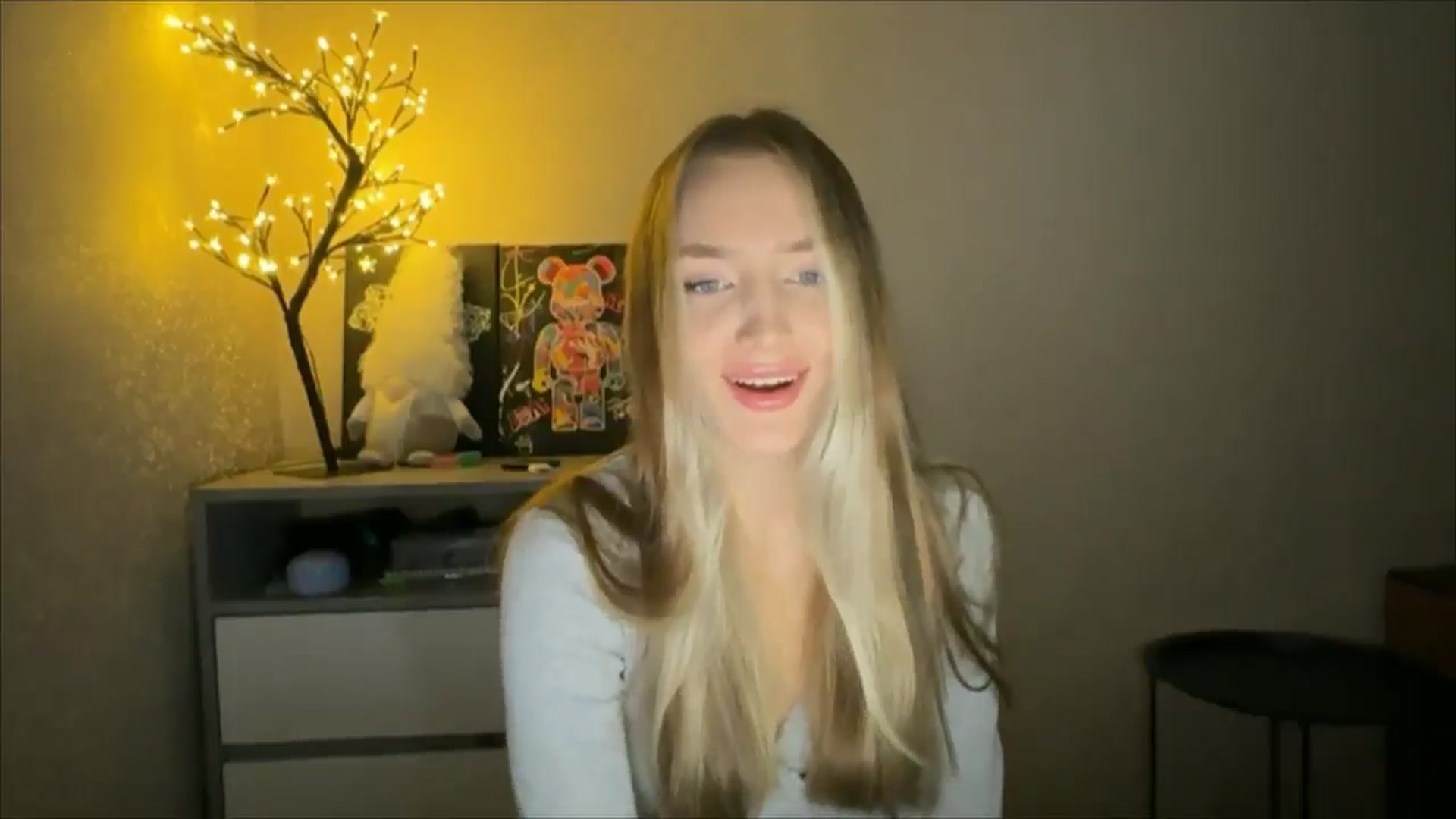 Gallery image thumbnail from My_Diana's myfreecams stream on, 12/01/2024, 15:13 image 16 of 20