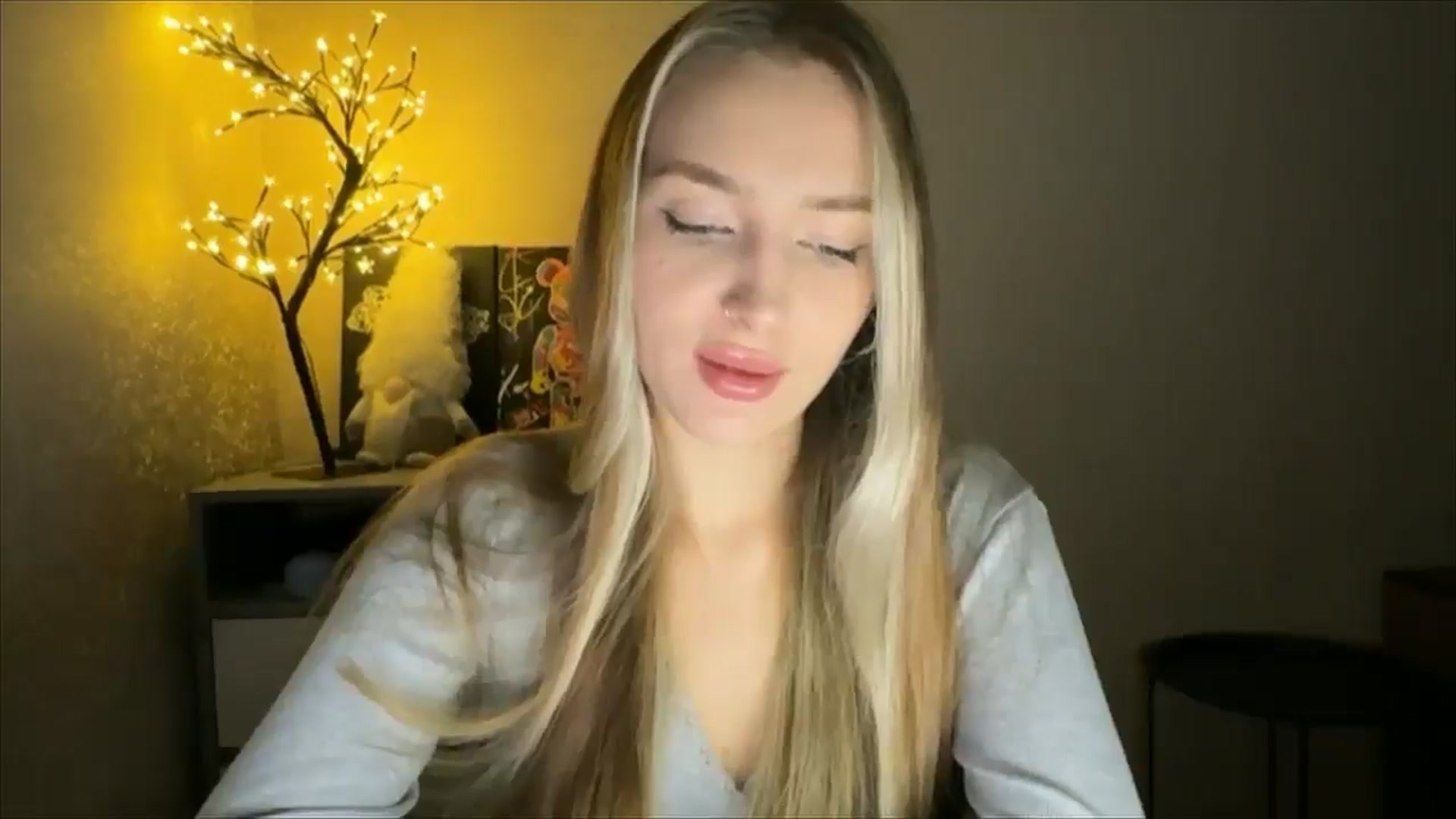 Gallery image thumbnail from My_Diana's myfreecams stream on, 12/01/2024, 15:13 image 9 of 20
