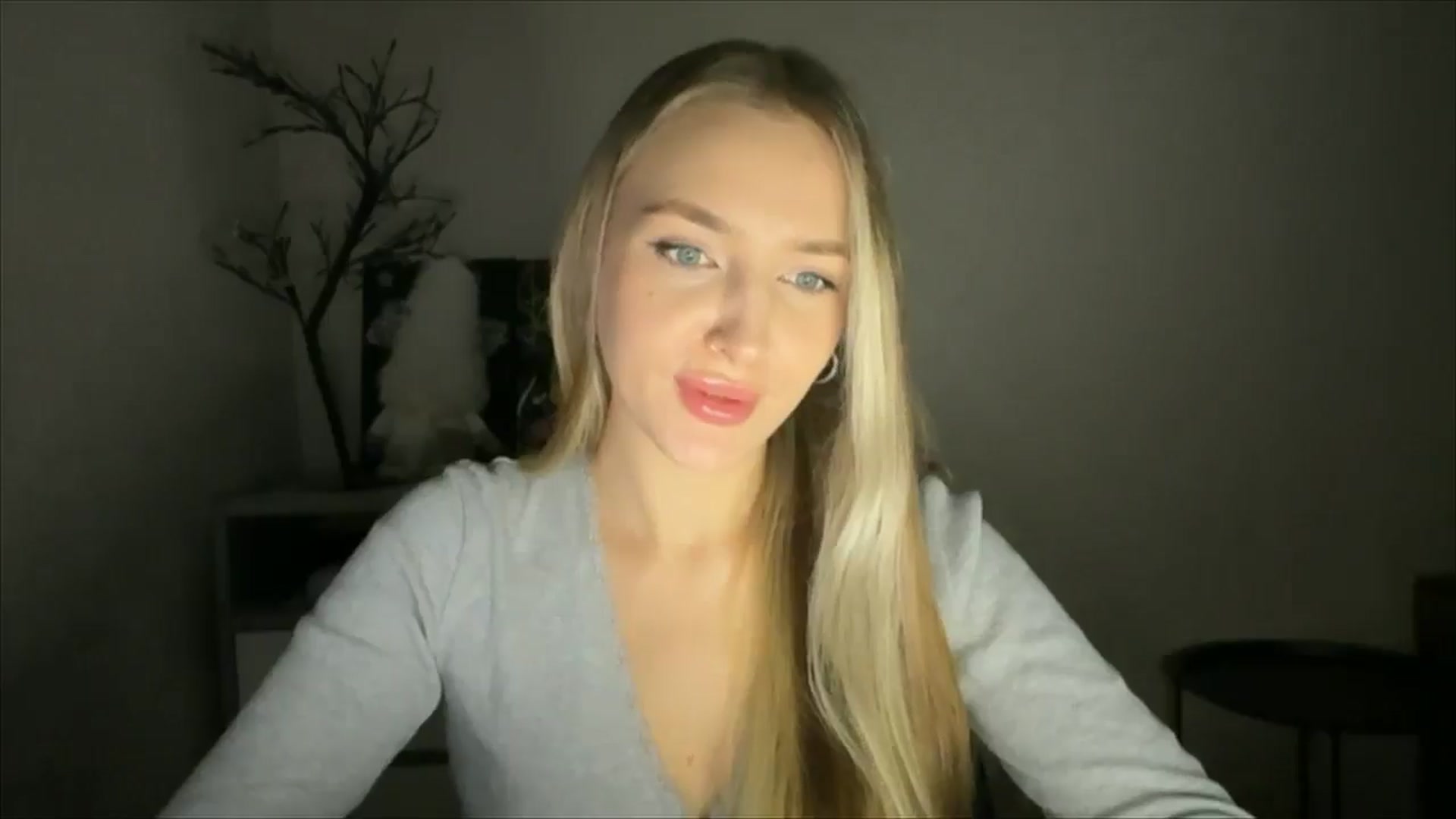Gallery image thumbnail from My_Diana's myfreecams stream on, 12/01/2024, 16:06 image 18 of 20