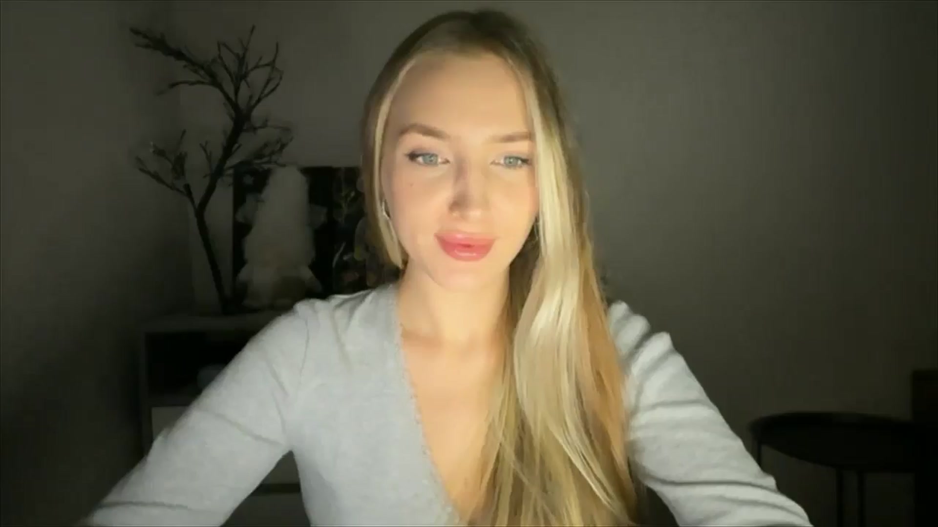 Gallery image thumbnail from My_Diana's myfreecams stream on, 12/01/2024, 16:06 image 16 of 20