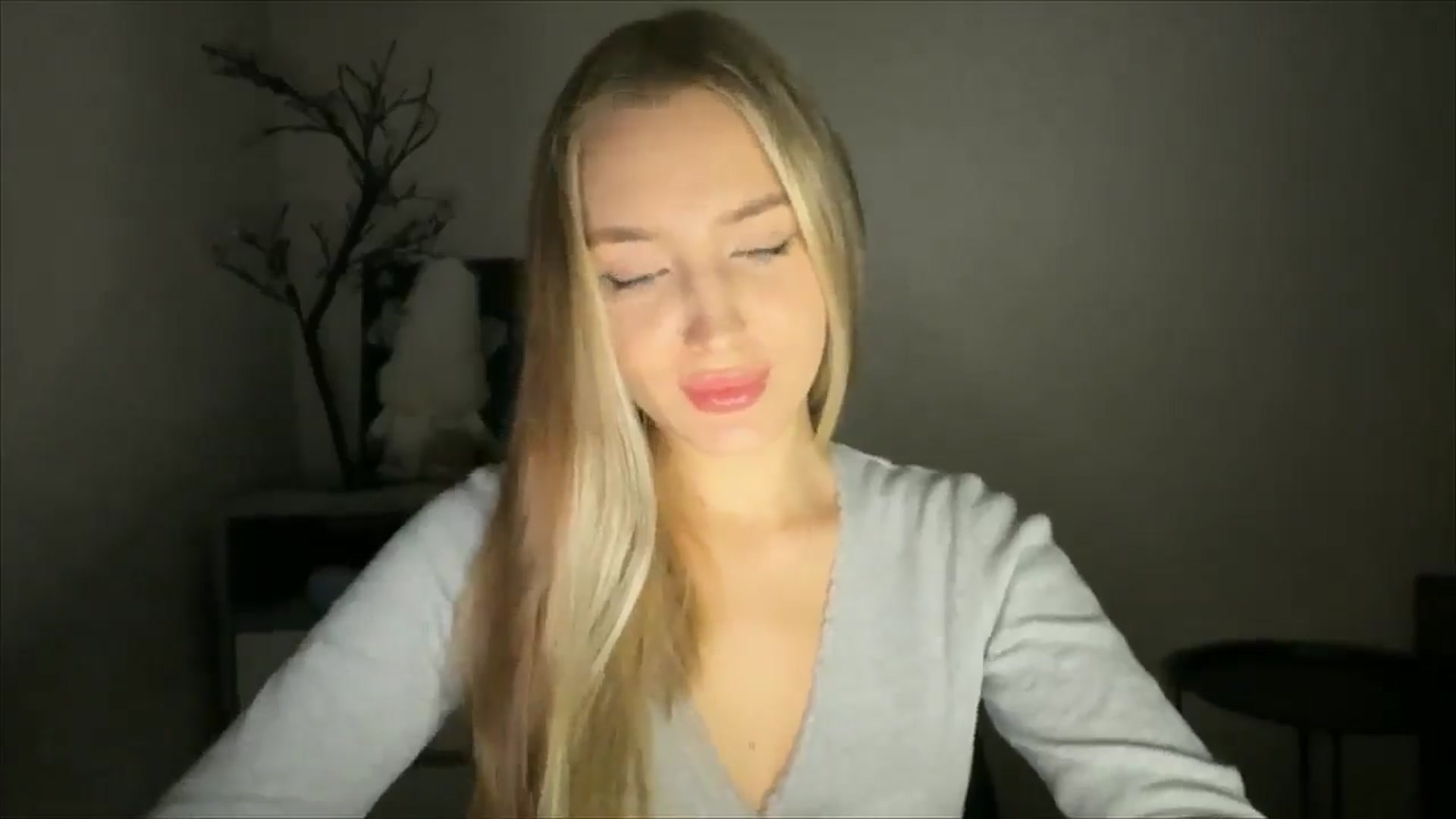 Gallery image thumbnail from My_Diana's myfreecams stream on, 12/01/2024, 16:06 image 15 of 20