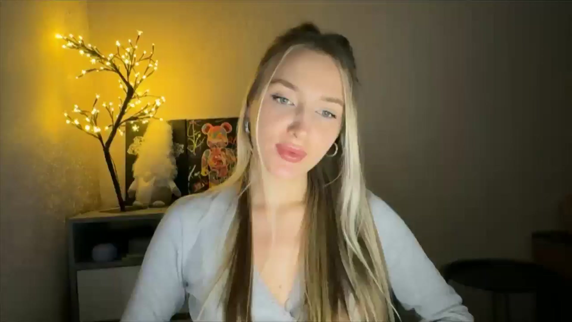 Gallery image thumbnail from My_Diana's myfreecams stream on, 12/01/2024, 21:56 image 16 of 20