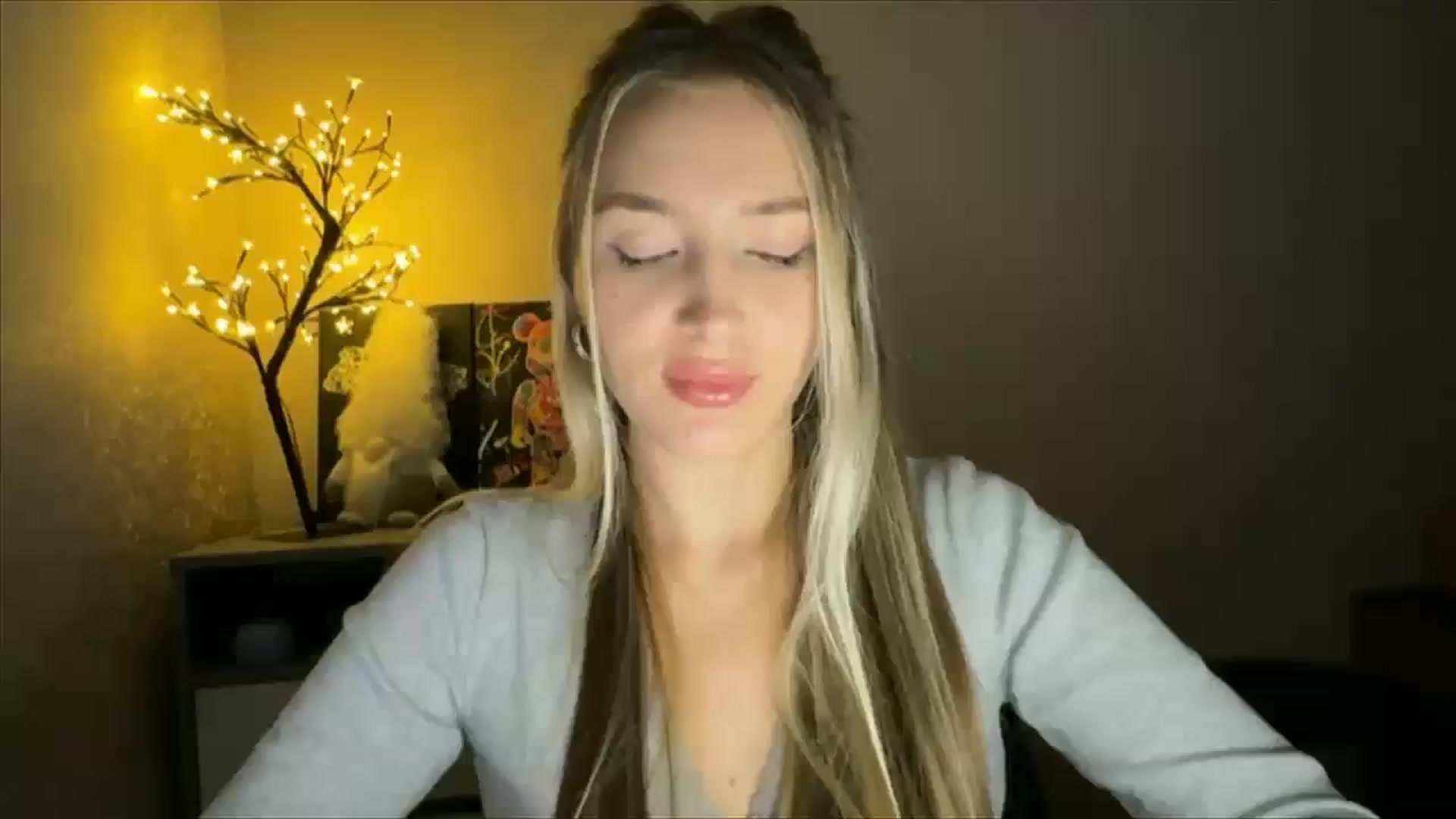 Gallery image thumbnail from My_Diana's myfreecams stream on, 12/01/2024, 21:56 image 7 of 20
