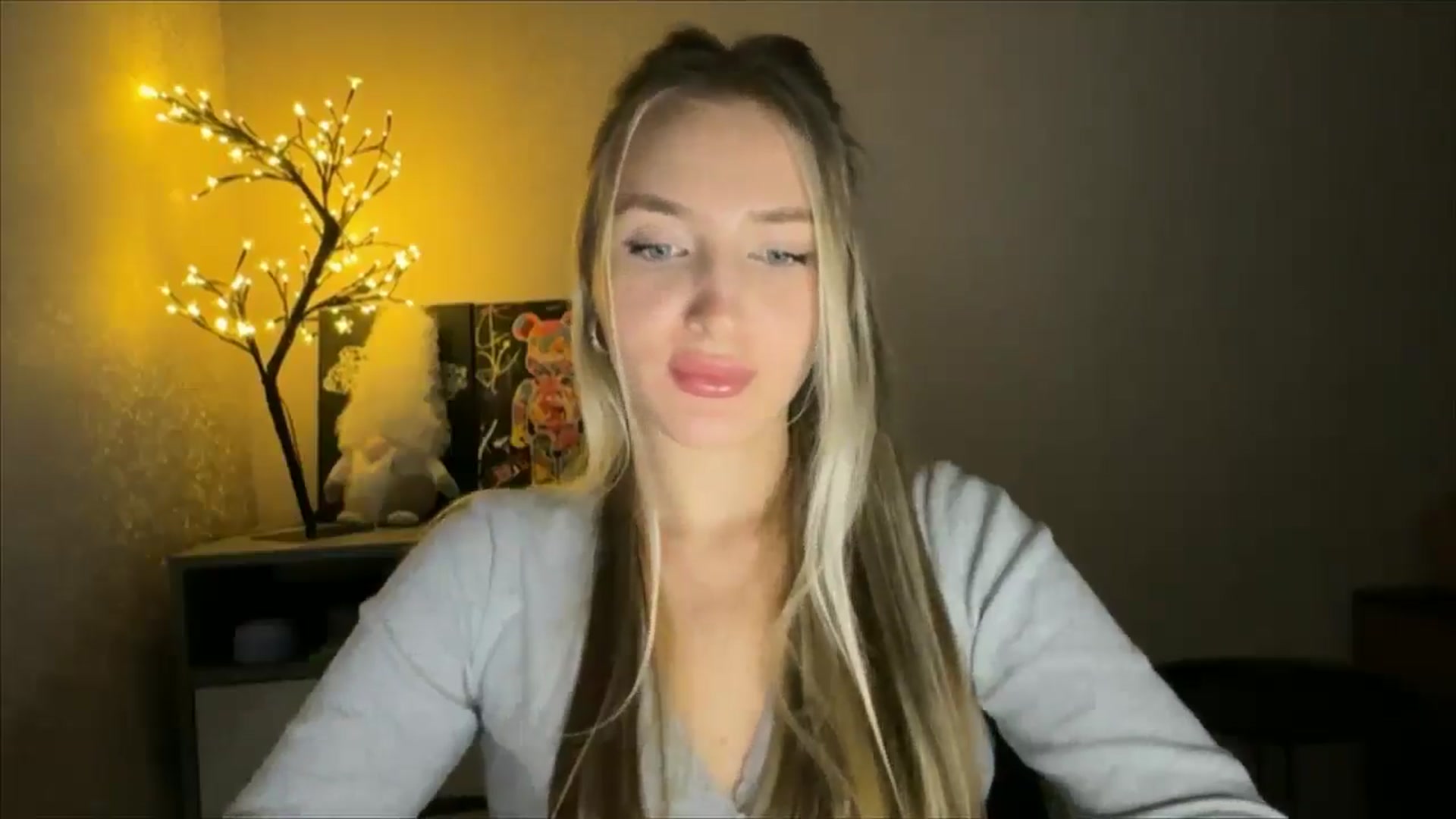 Gallery image thumbnail from My_Diana's myfreecams stream on, 12/01/2024, 21:56 image 12 of 20