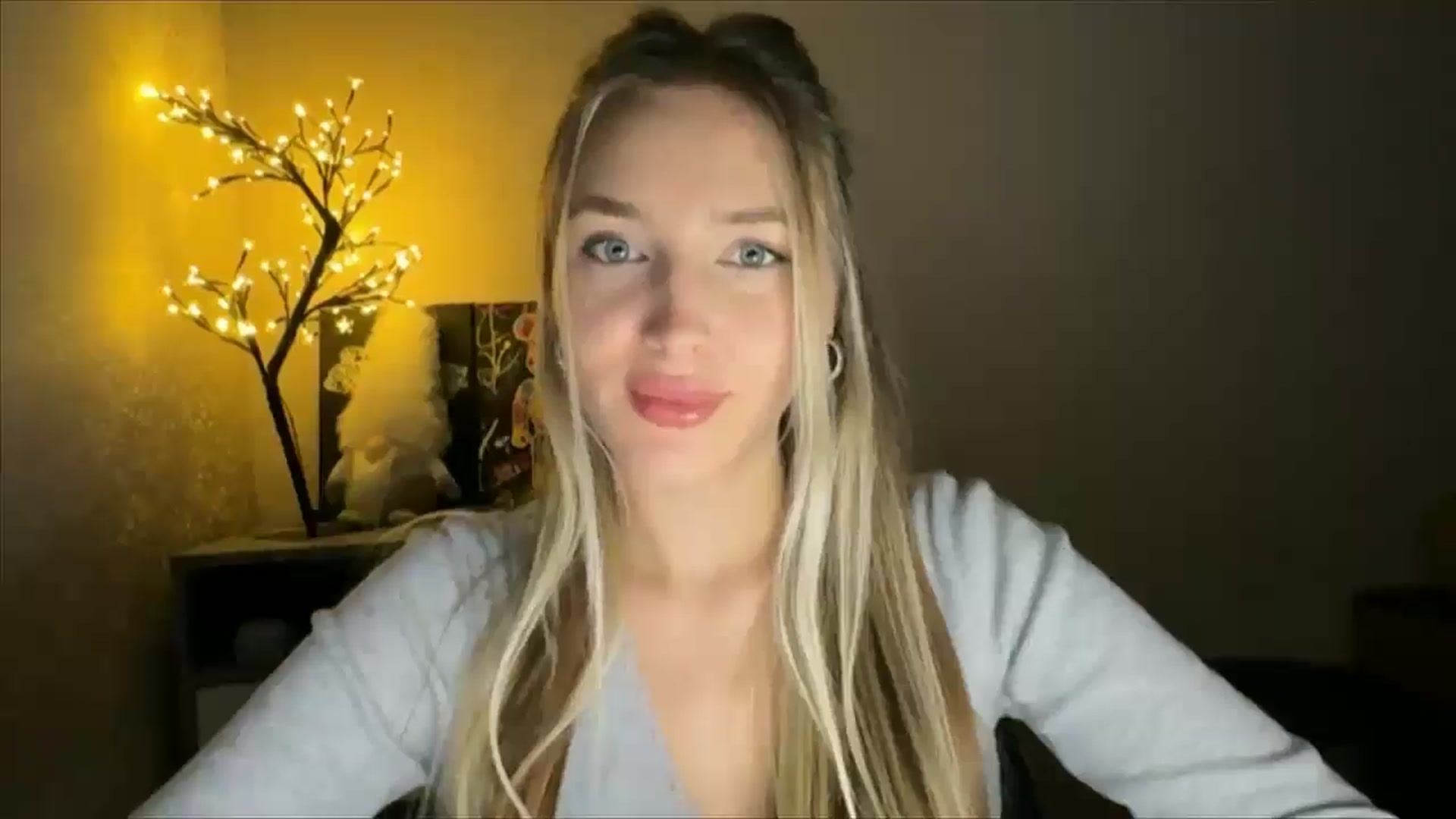 Gallery image thumbnail from My_Diana's myfreecams stream on, 12/01/2024, 21:56 image 19 of 20