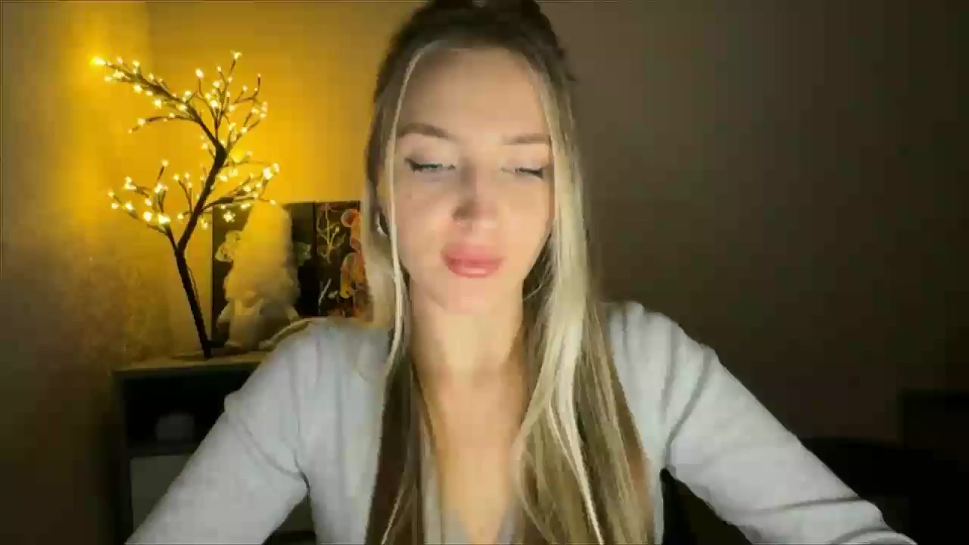 Gallery image thumbnail from My_Diana's myfreecams stream on, 12/01/2024, 21:56 image 3 of 20