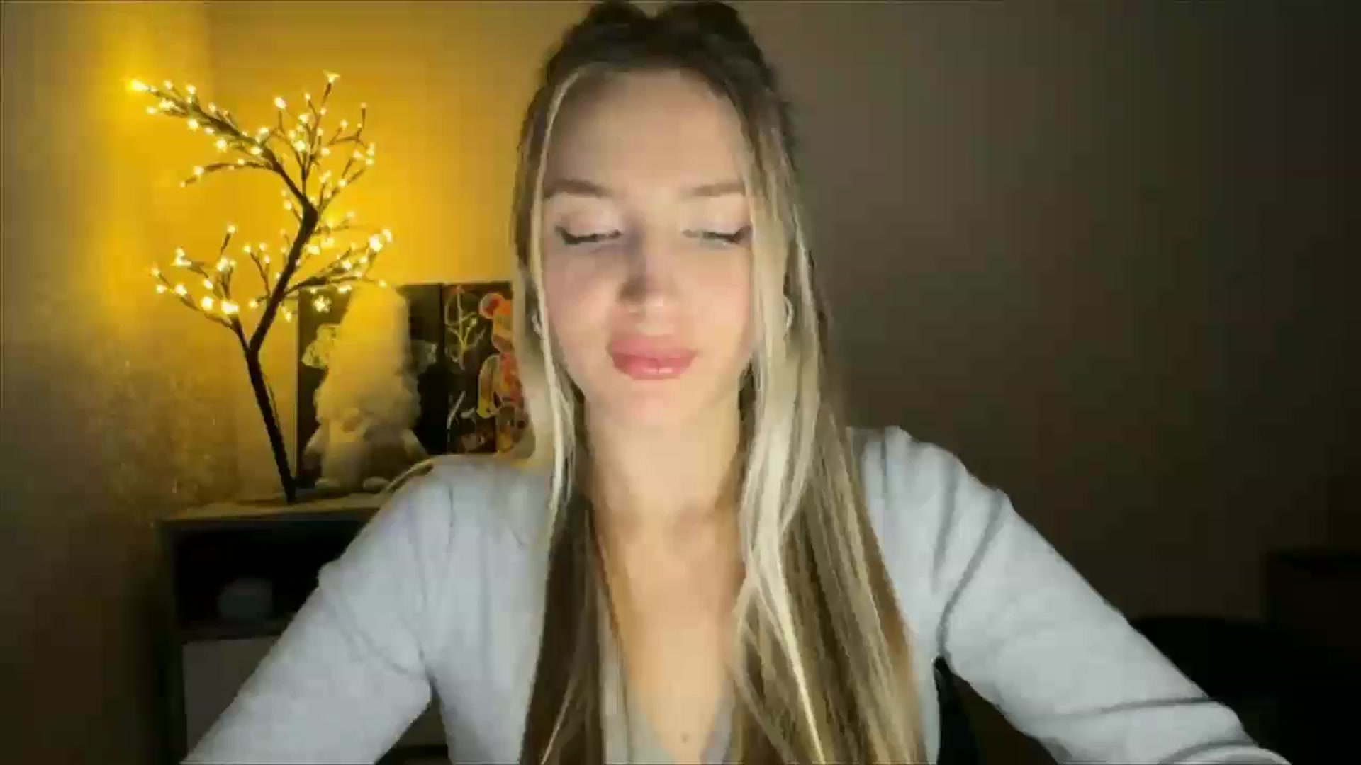 Gallery image thumbnail from My_Diana's myfreecams stream on, 12/01/2024, 21:56 image 6 of 20