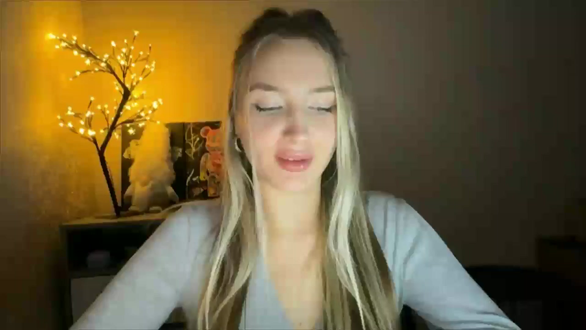 Gallery image thumbnail from My_Diana's myfreecams stream on, 12/01/2024, 22:11 image 16 of 20