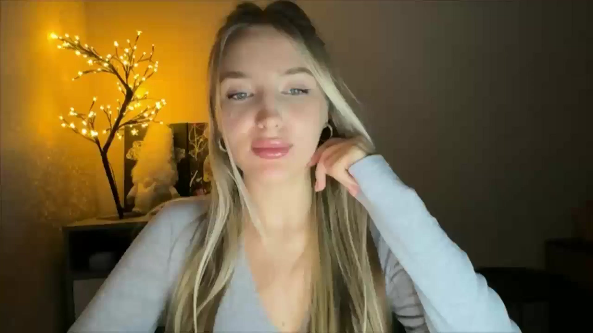 Gallery image thumbnail from My_Diana's myfreecams stream on, 12/01/2024, 22:11 image 11 of 20