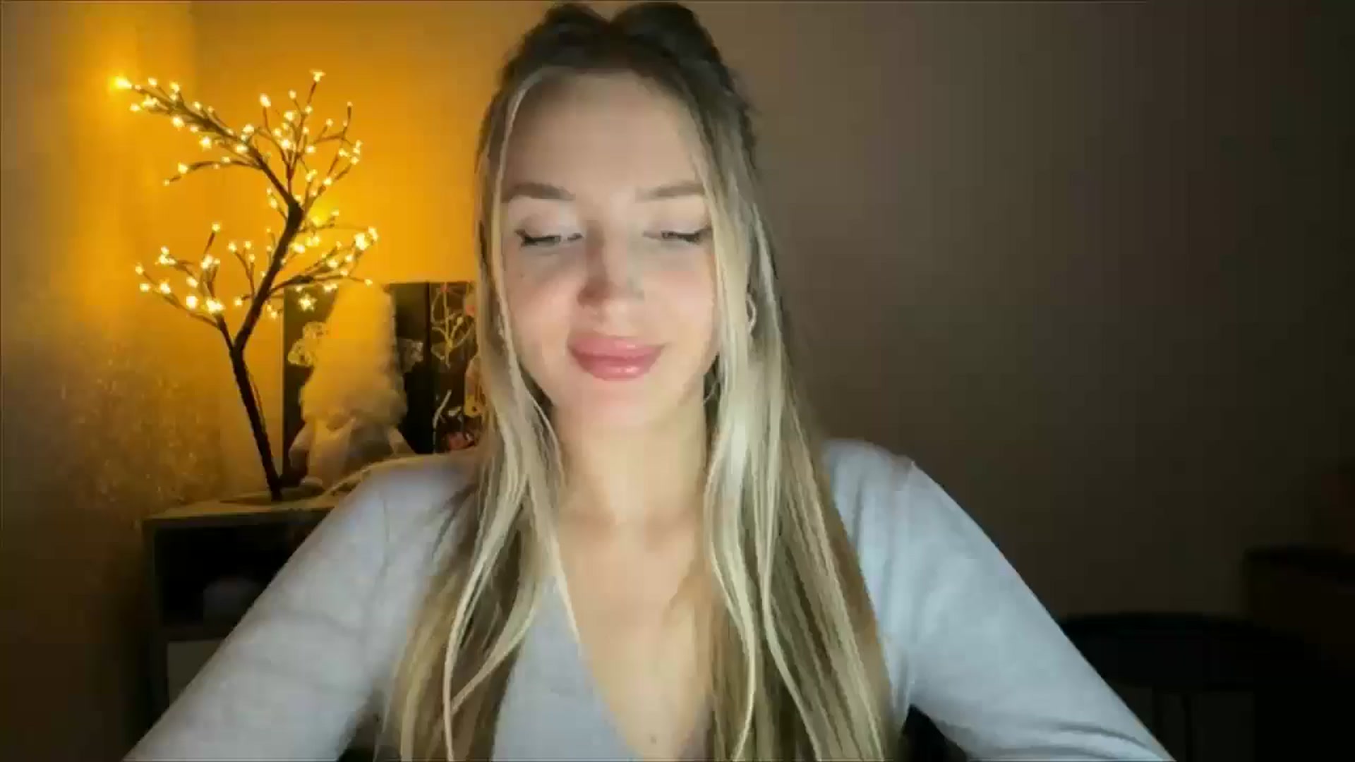 Gallery image thumbnail from My_Diana's myfreecams stream on, 12/01/2024, 22:11 image 9 of 20