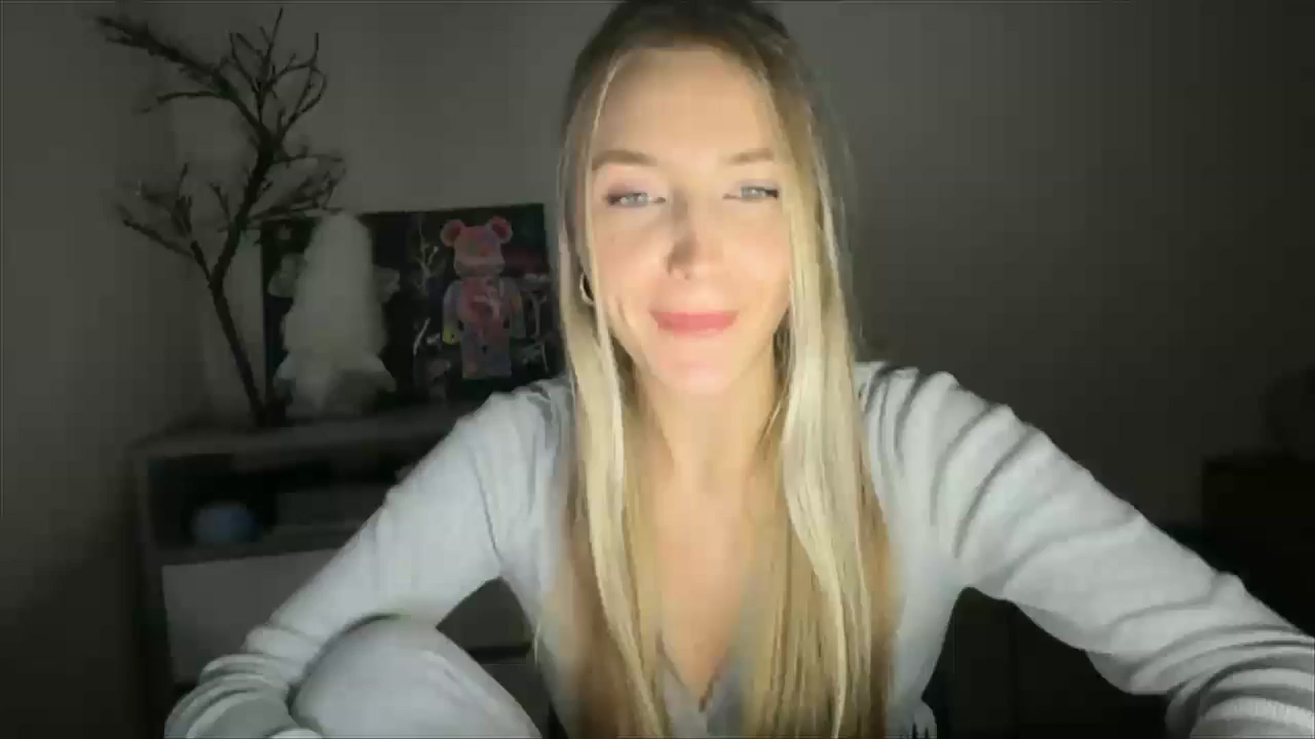 Gallery image thumbnail from My_Diana's myfreecams stream on, 12/01/2024, 23:00 image 16 of 20