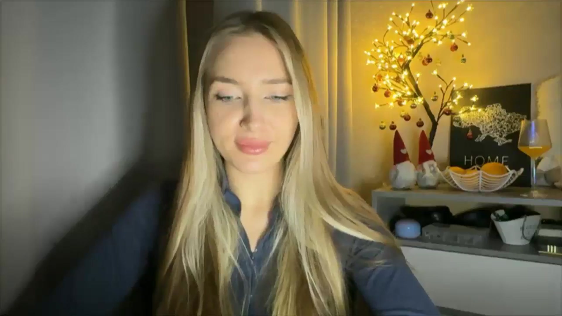 Gallery image thumbnail from My_Diana's myfreecams stream on, 12/03/2024, 23:26 image 16 of 20
