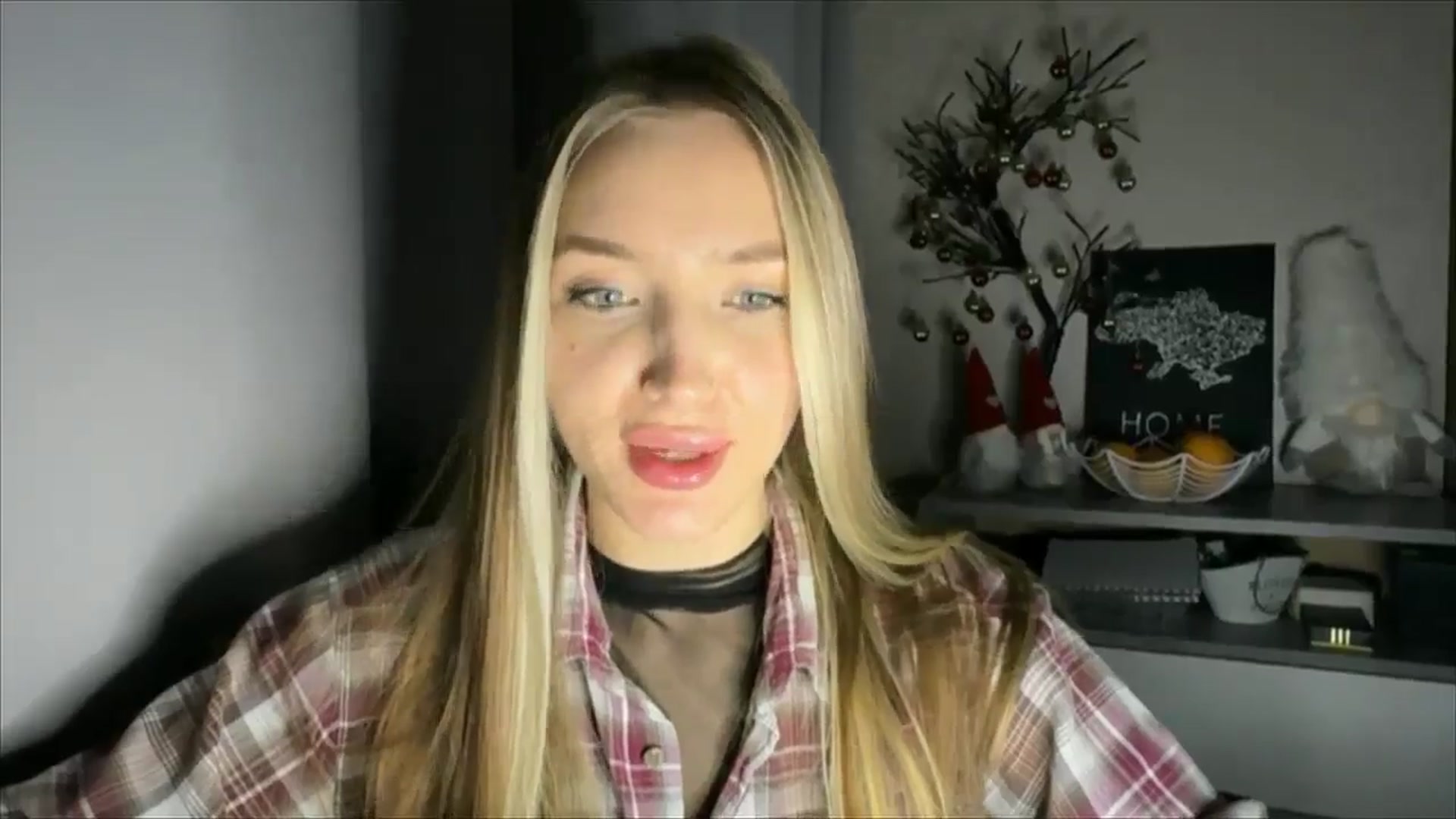 Gallery image thumbnail from My_Diana's myfreecams stream on, 12/04/2024, 15:57 image 9 of 20